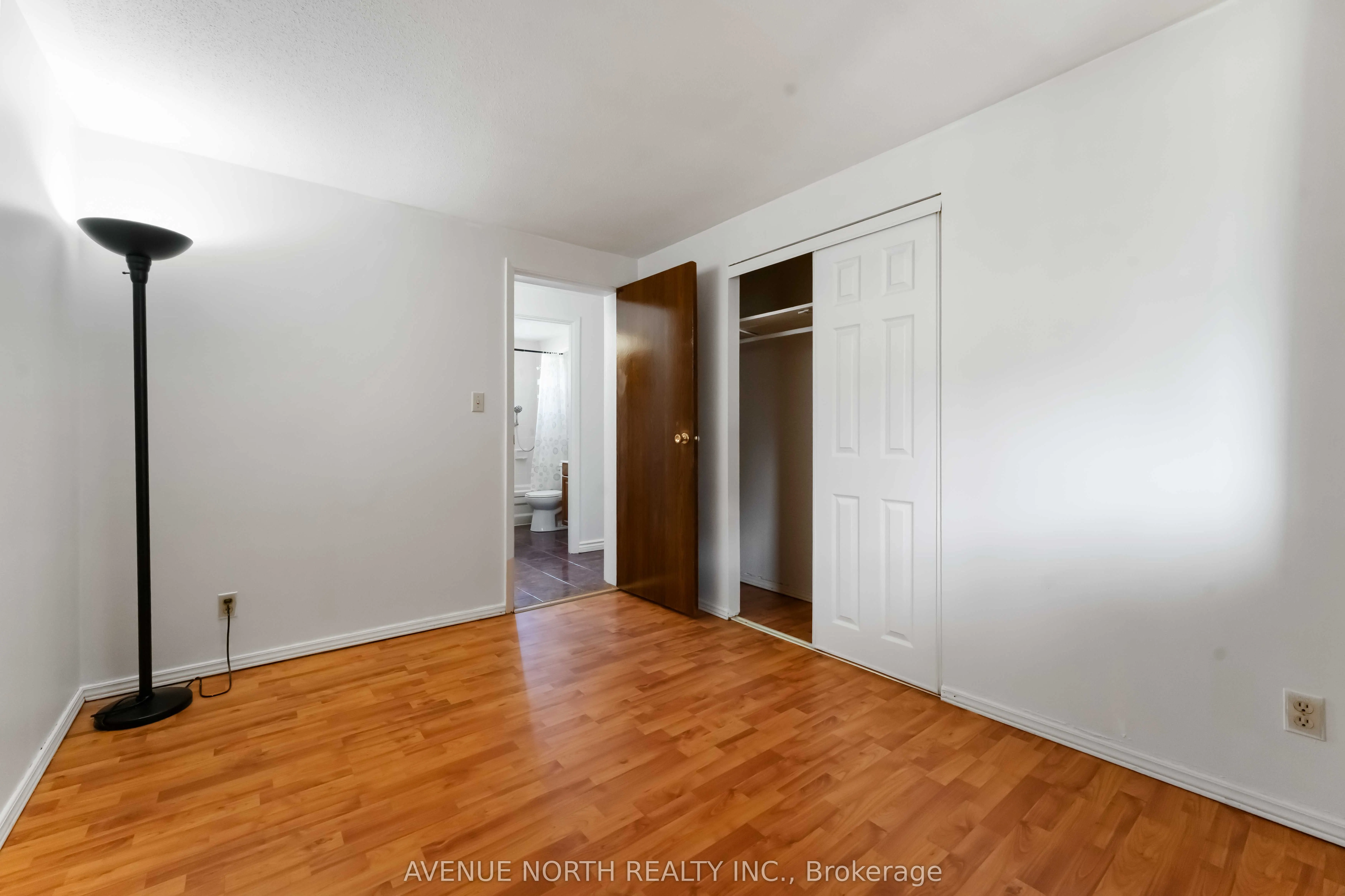 2178 Erinbrook Crescent
