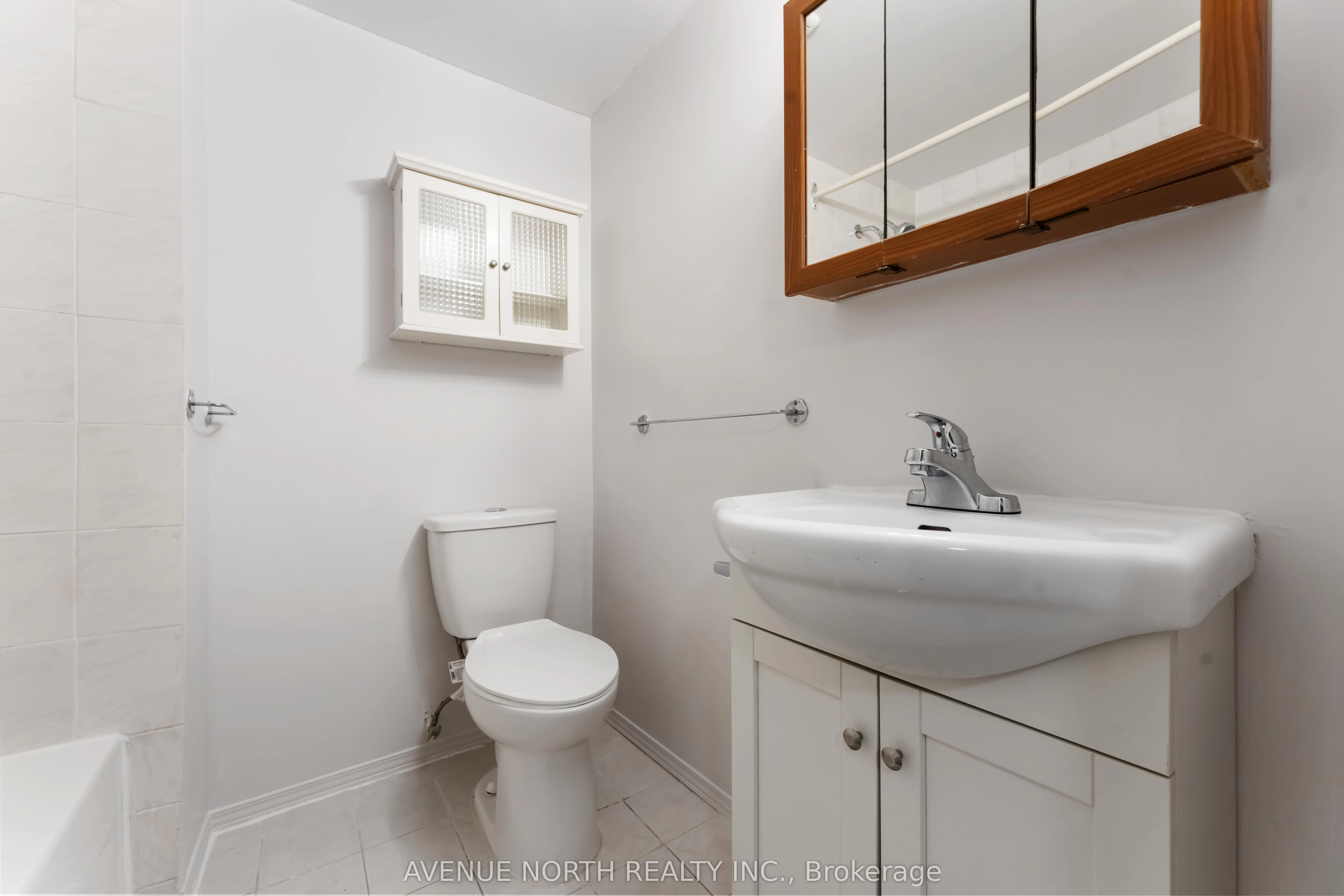 2178 Erinbrook Crescent