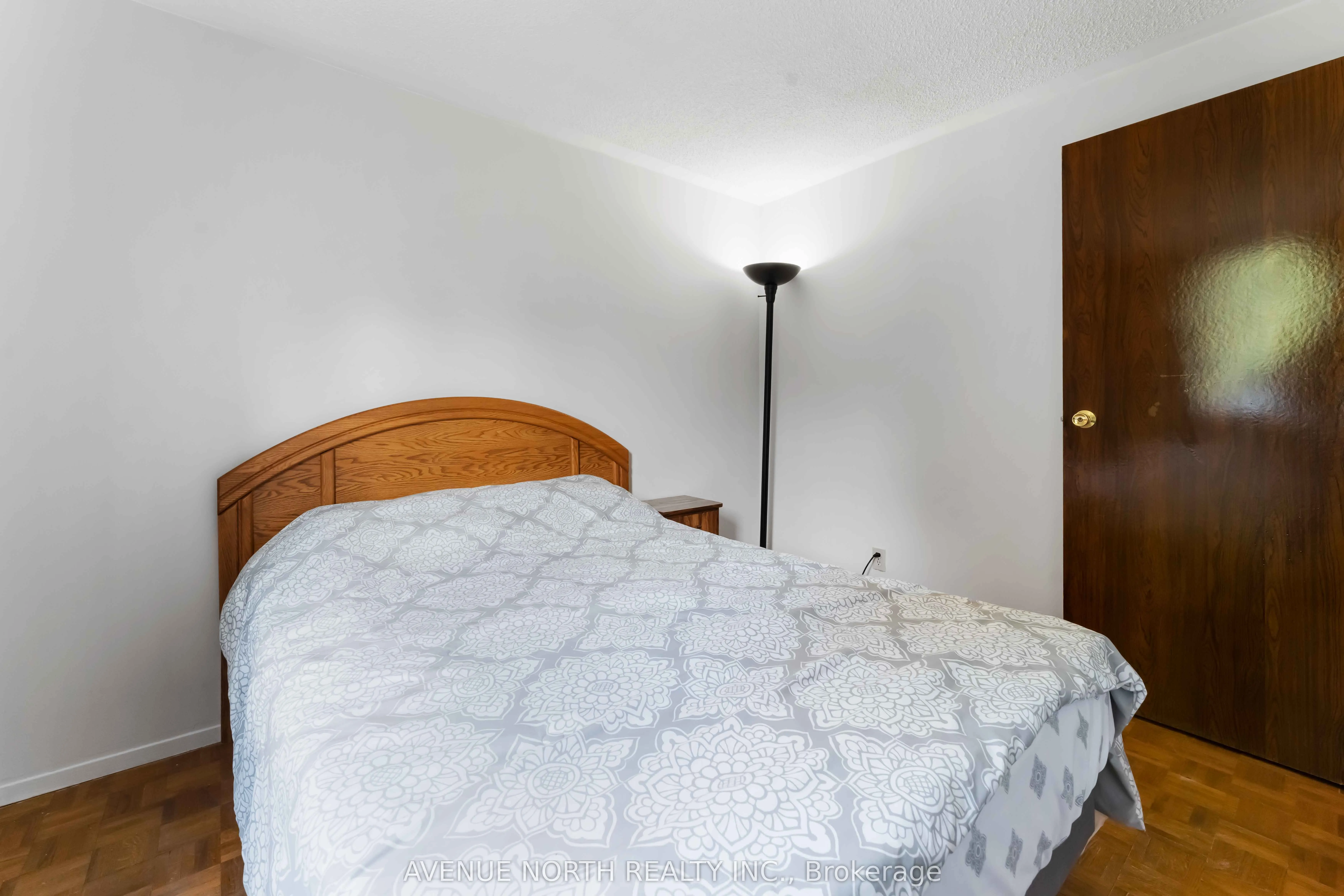2178 Erinbrook Crescent