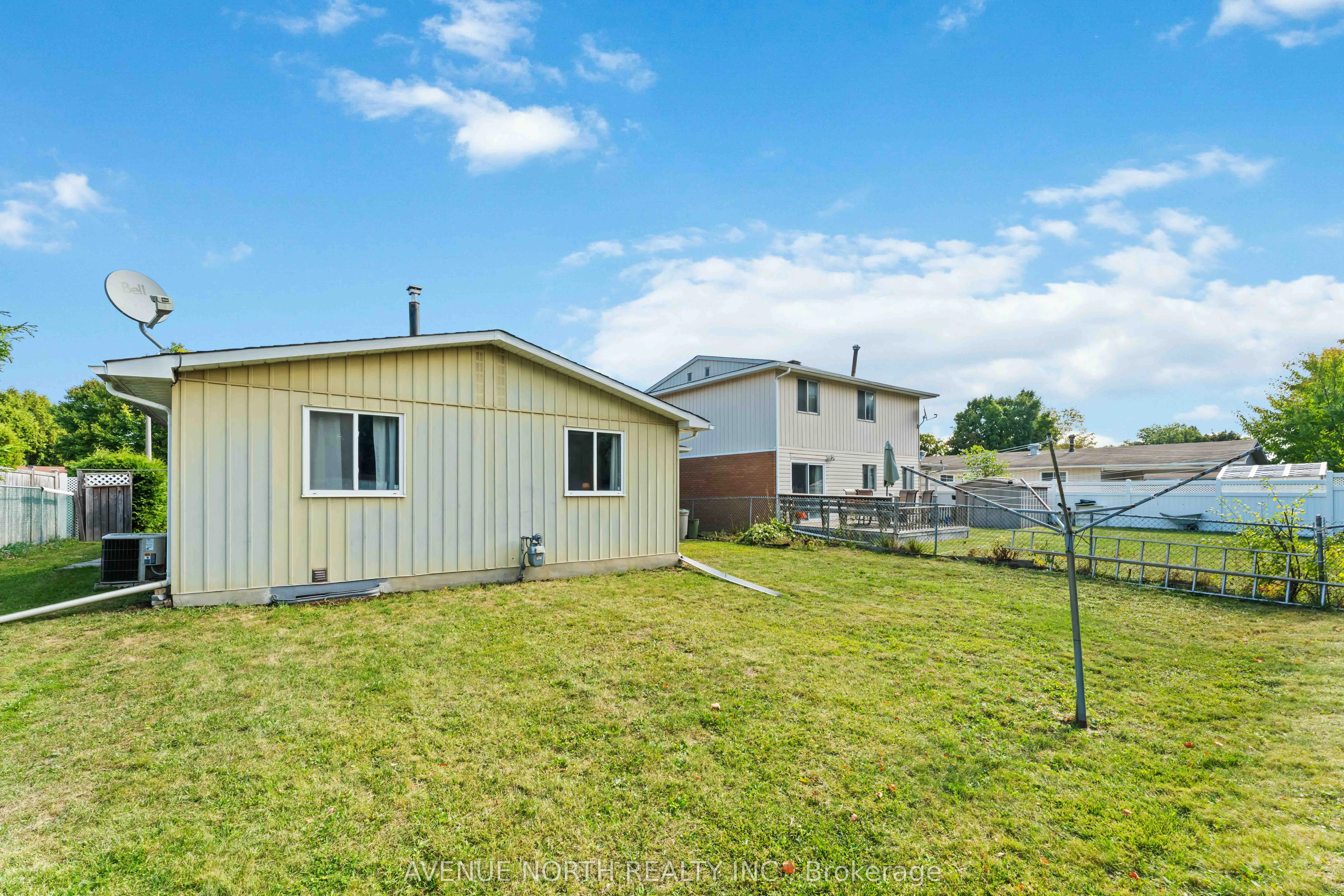 2178 Erinbrook Crescent