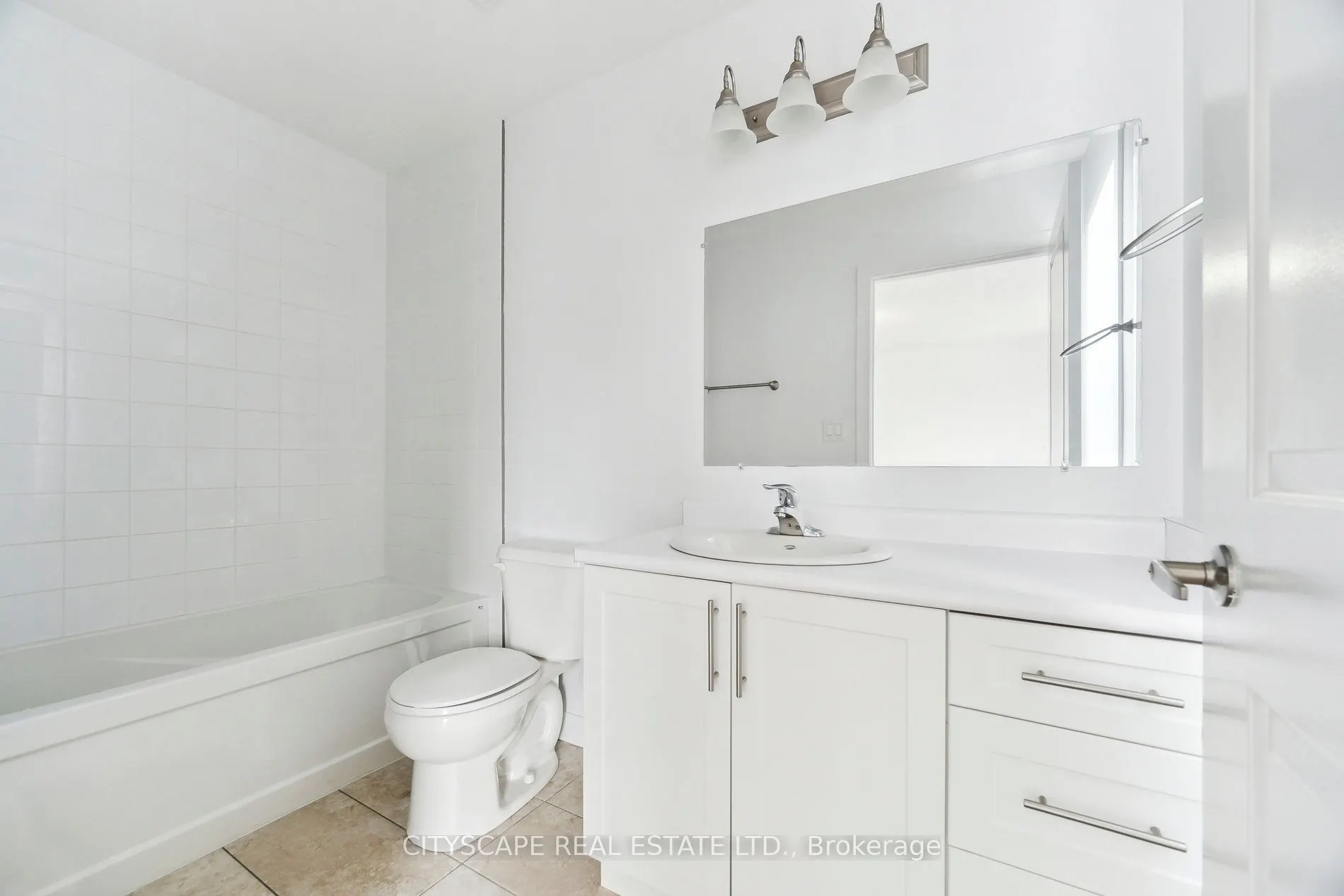 439 Athlone Avenue, #B3
