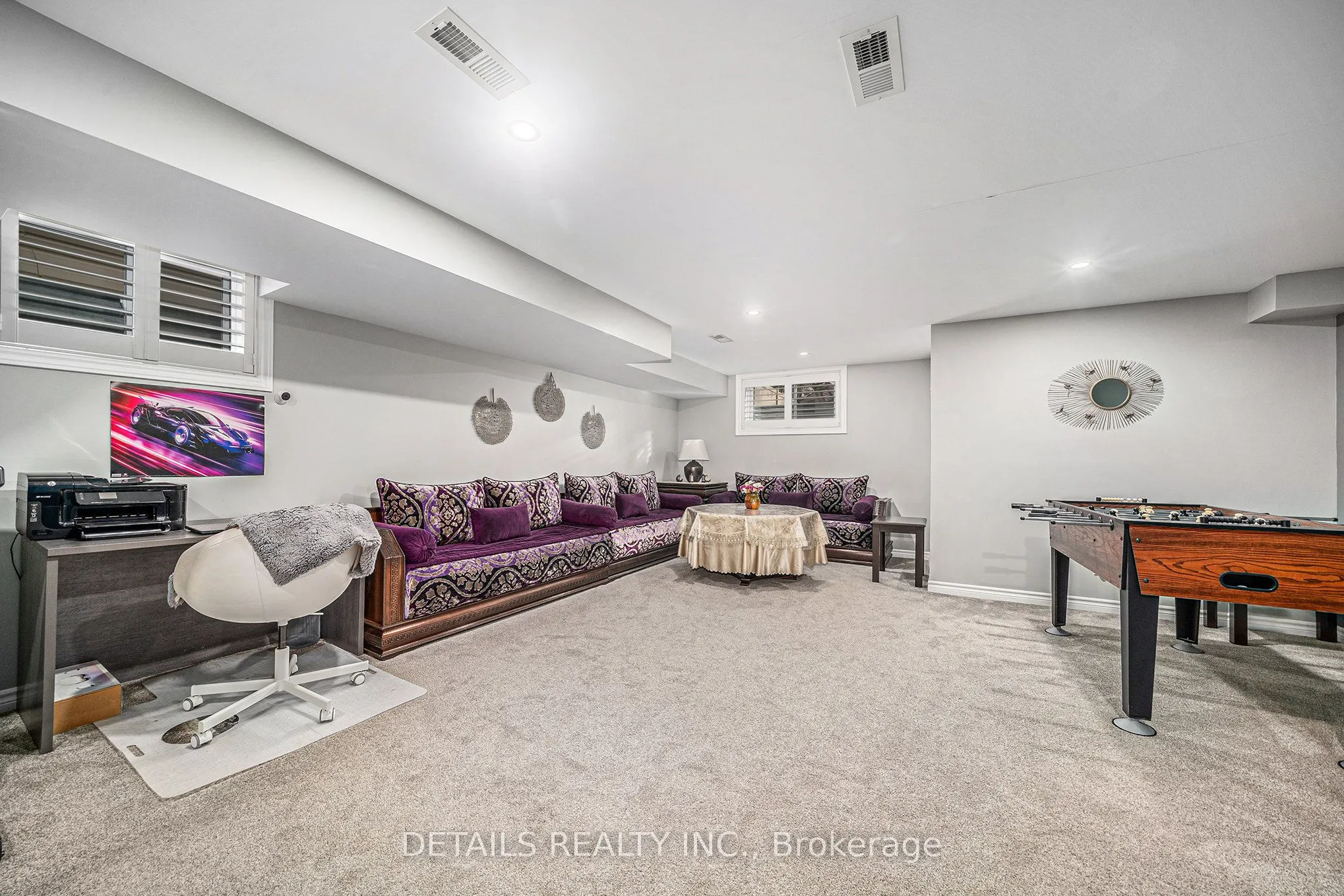84 Waterbridge Drive S