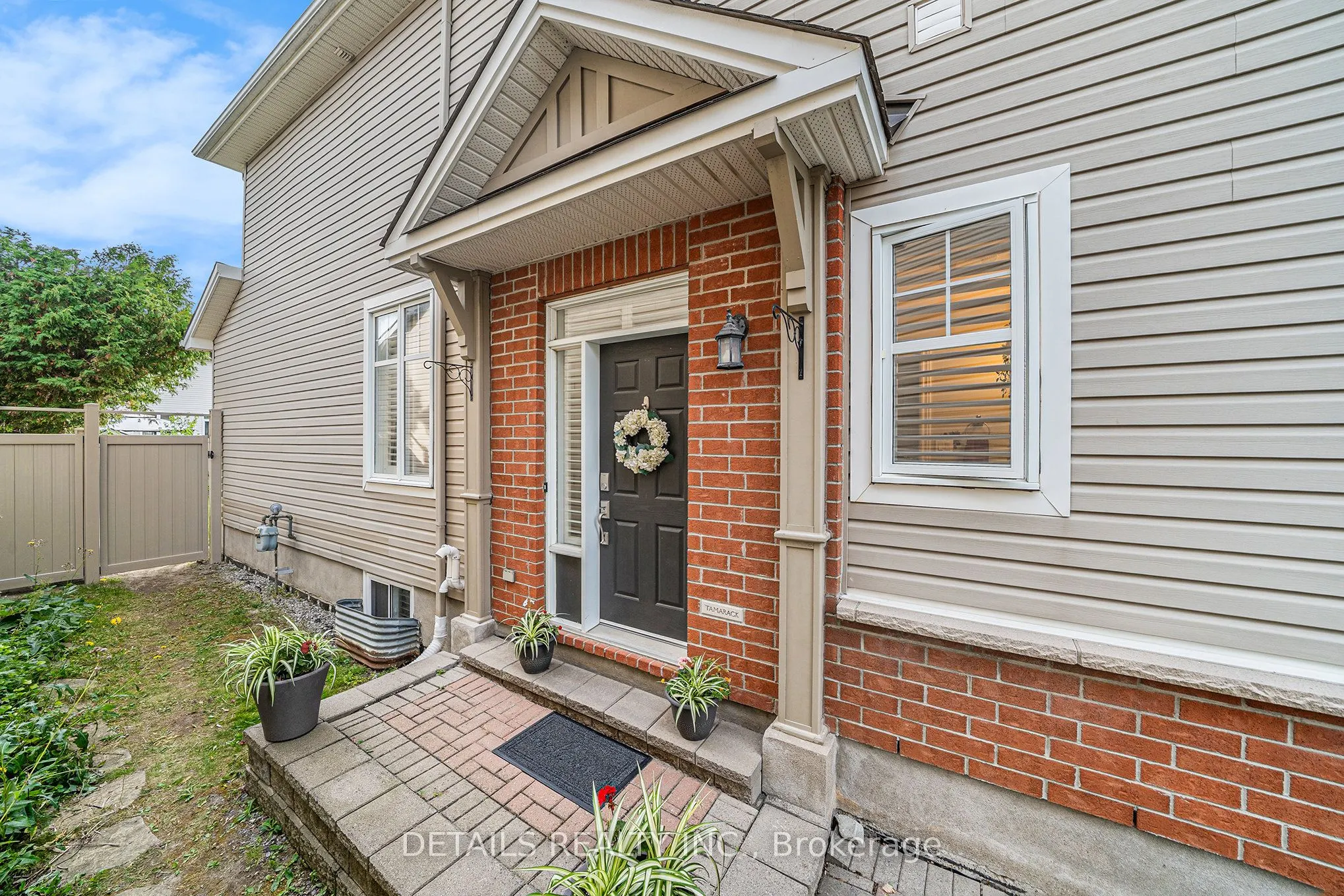 84 Waterbridge Drive S