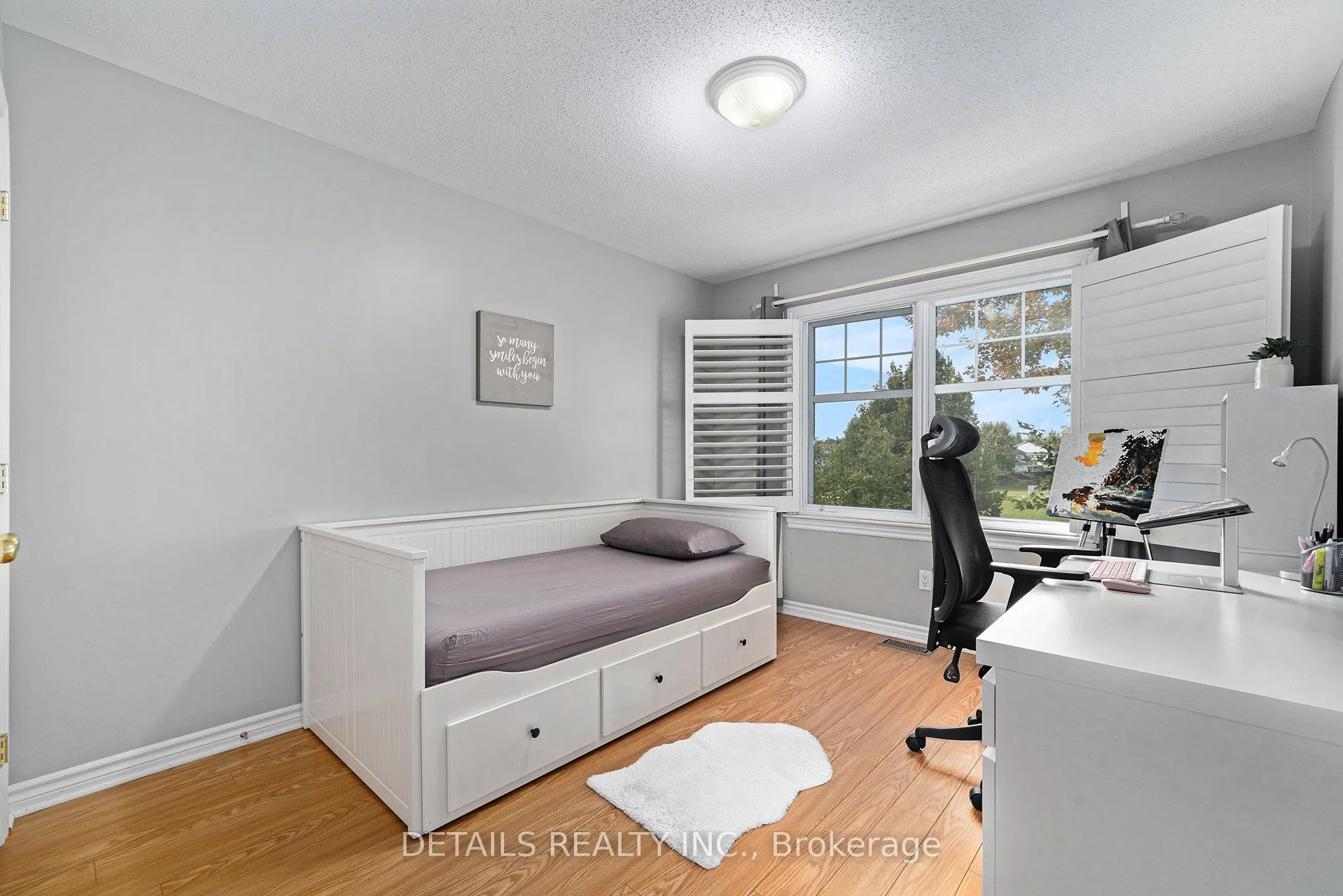 84 Waterbridge Drive S