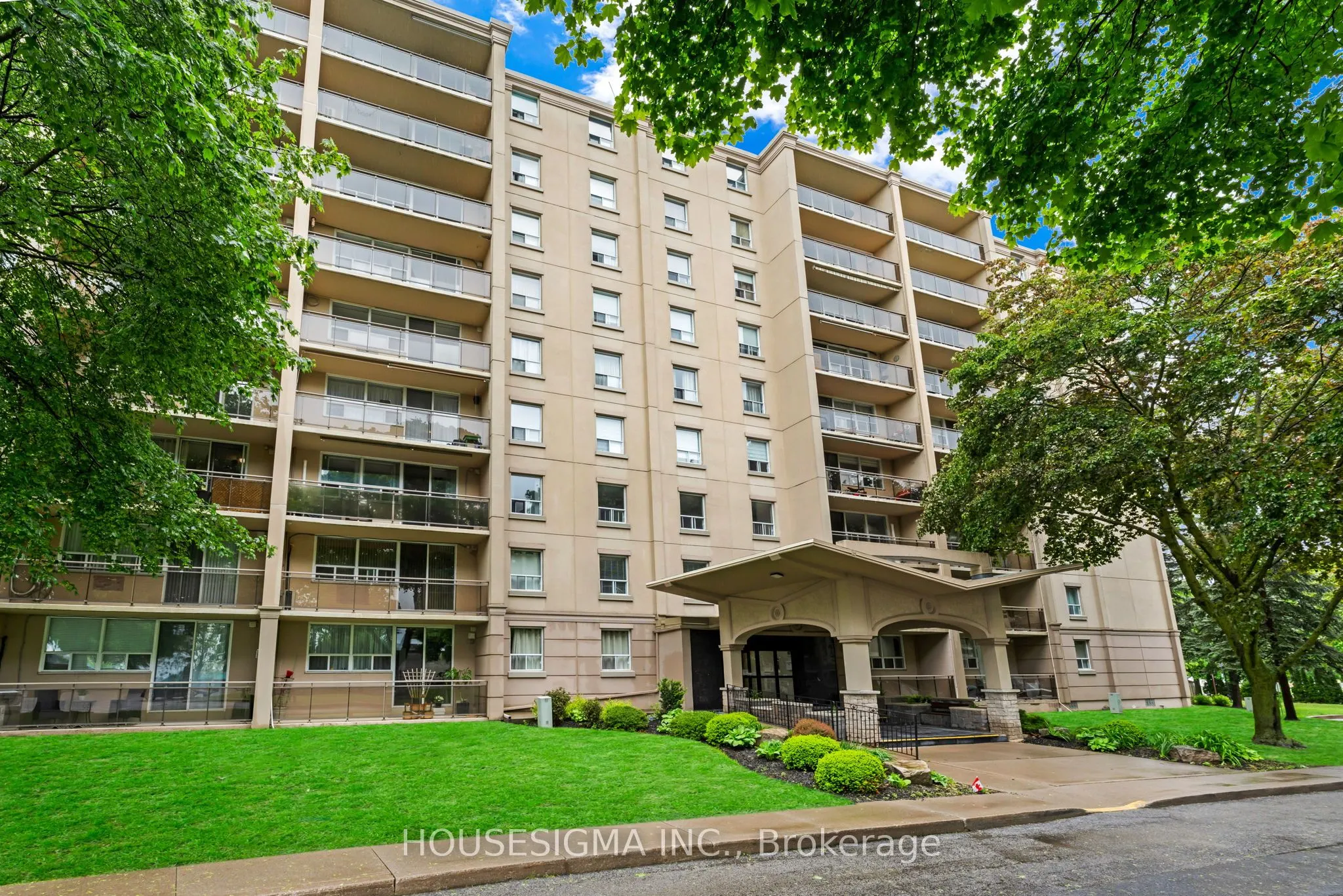 6400 Huggins Street, #305