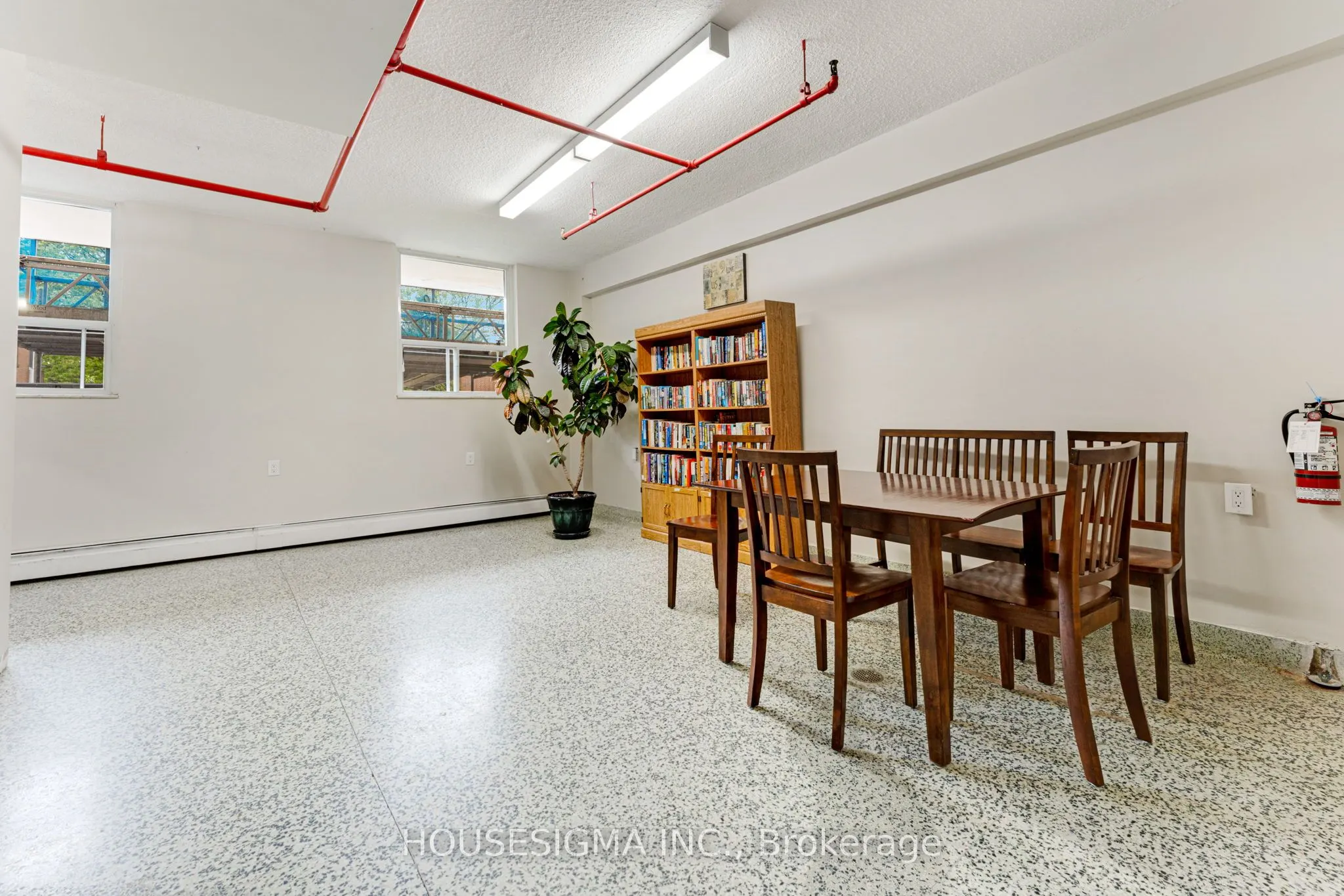 6400 Huggins Street, #305
