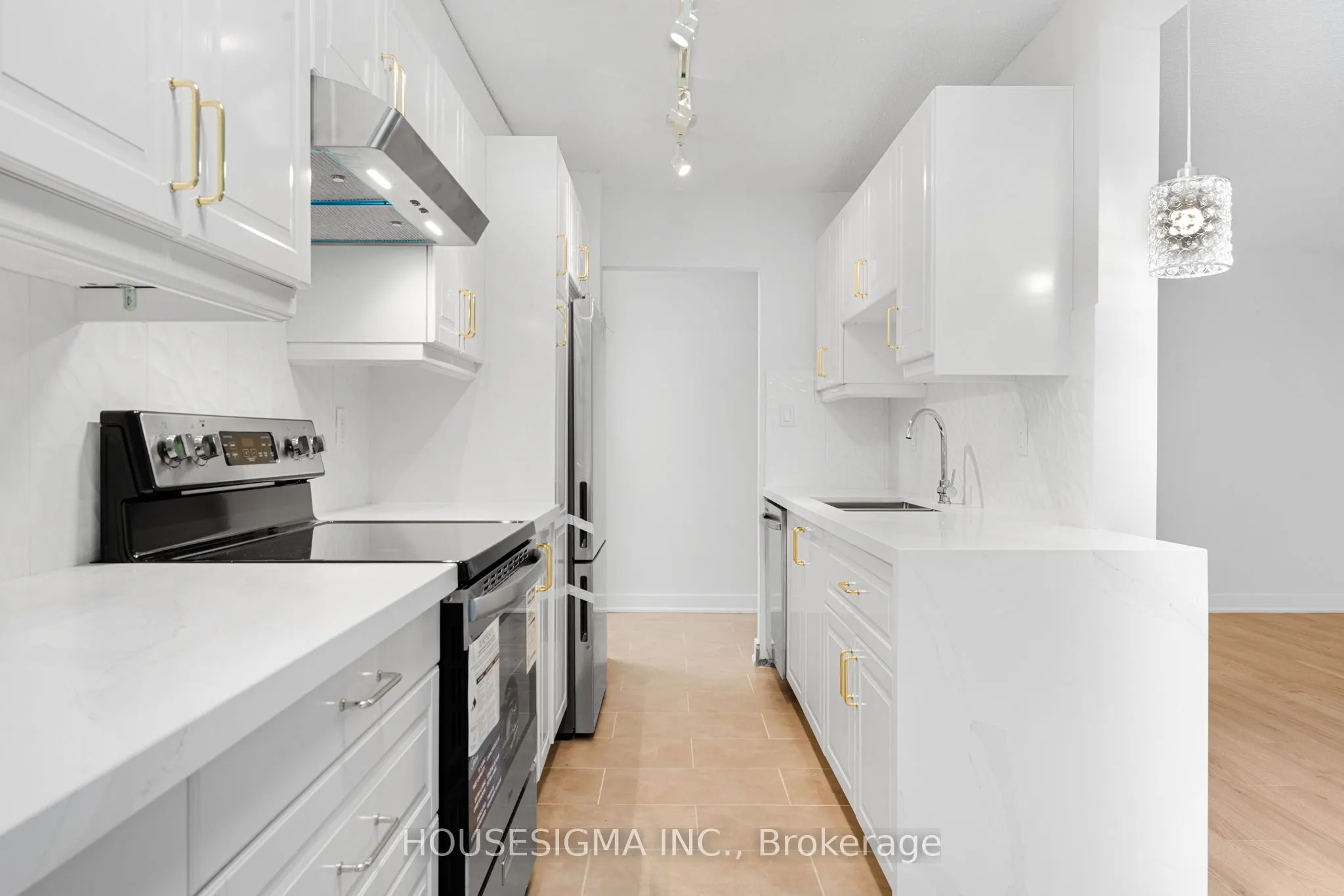 6400 Huggins Street, #305