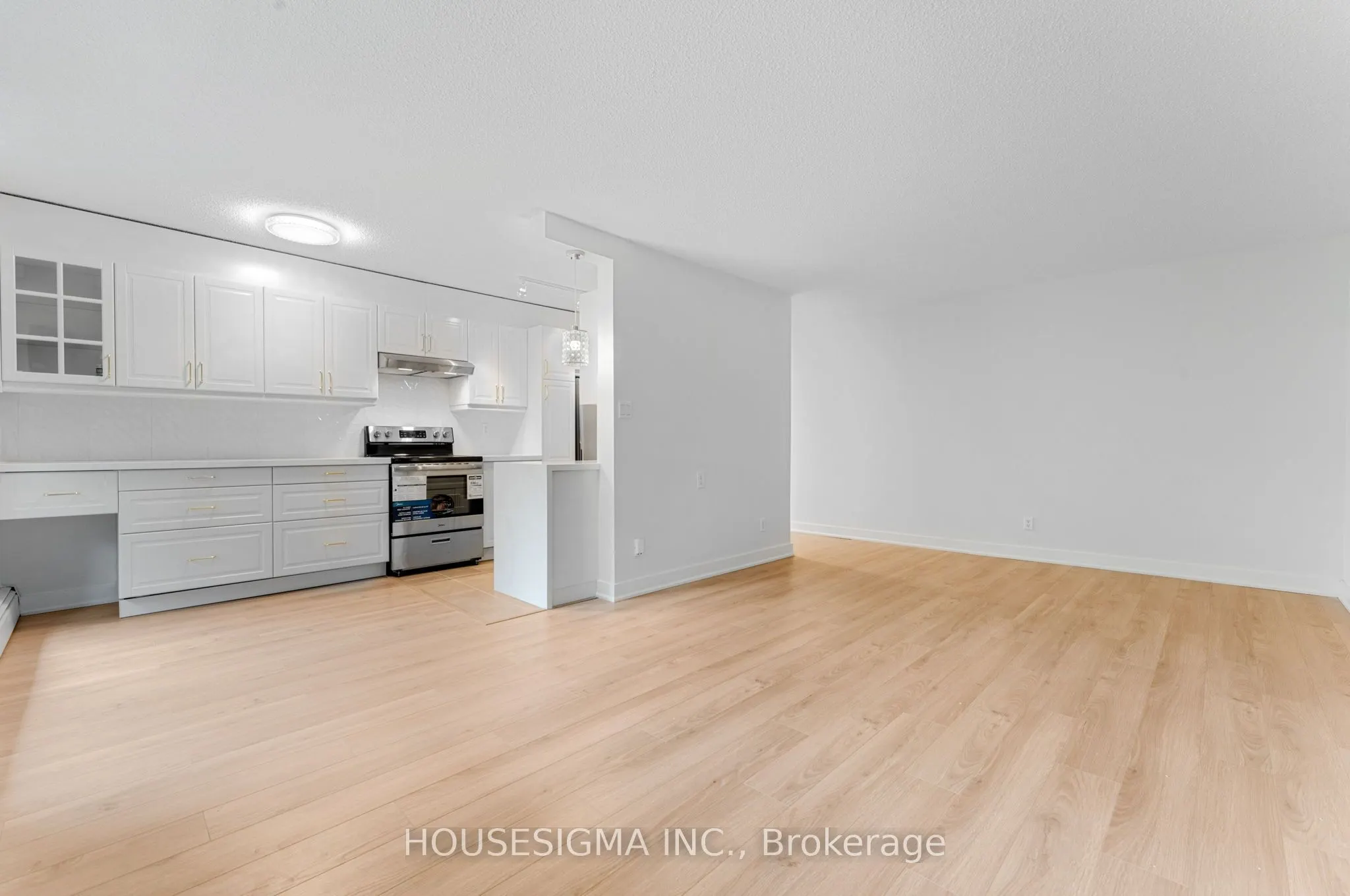6400 Huggins Street, #305