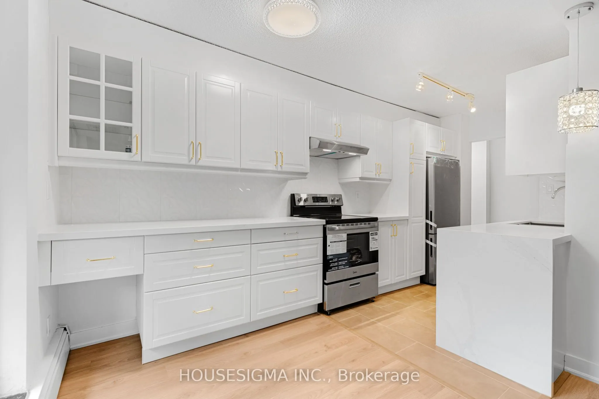 6400 Huggins Street, #305