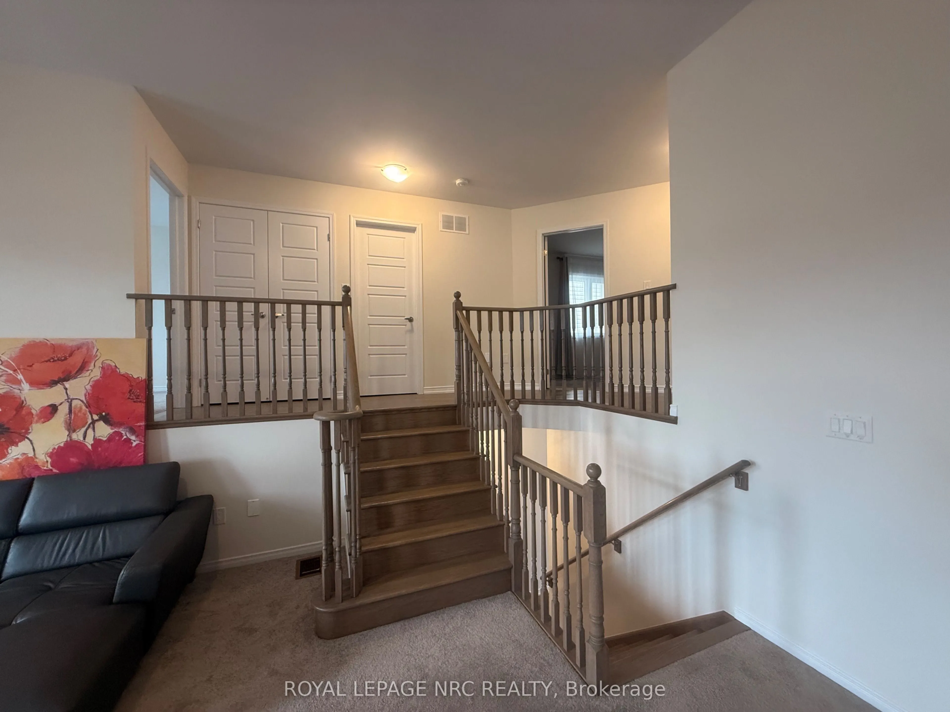 4 ESTHER Crescent