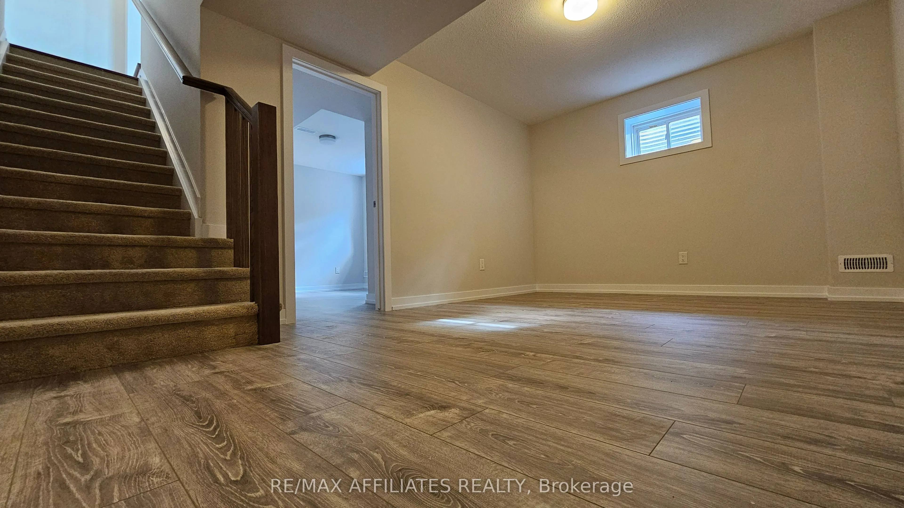 610 Alopex Row