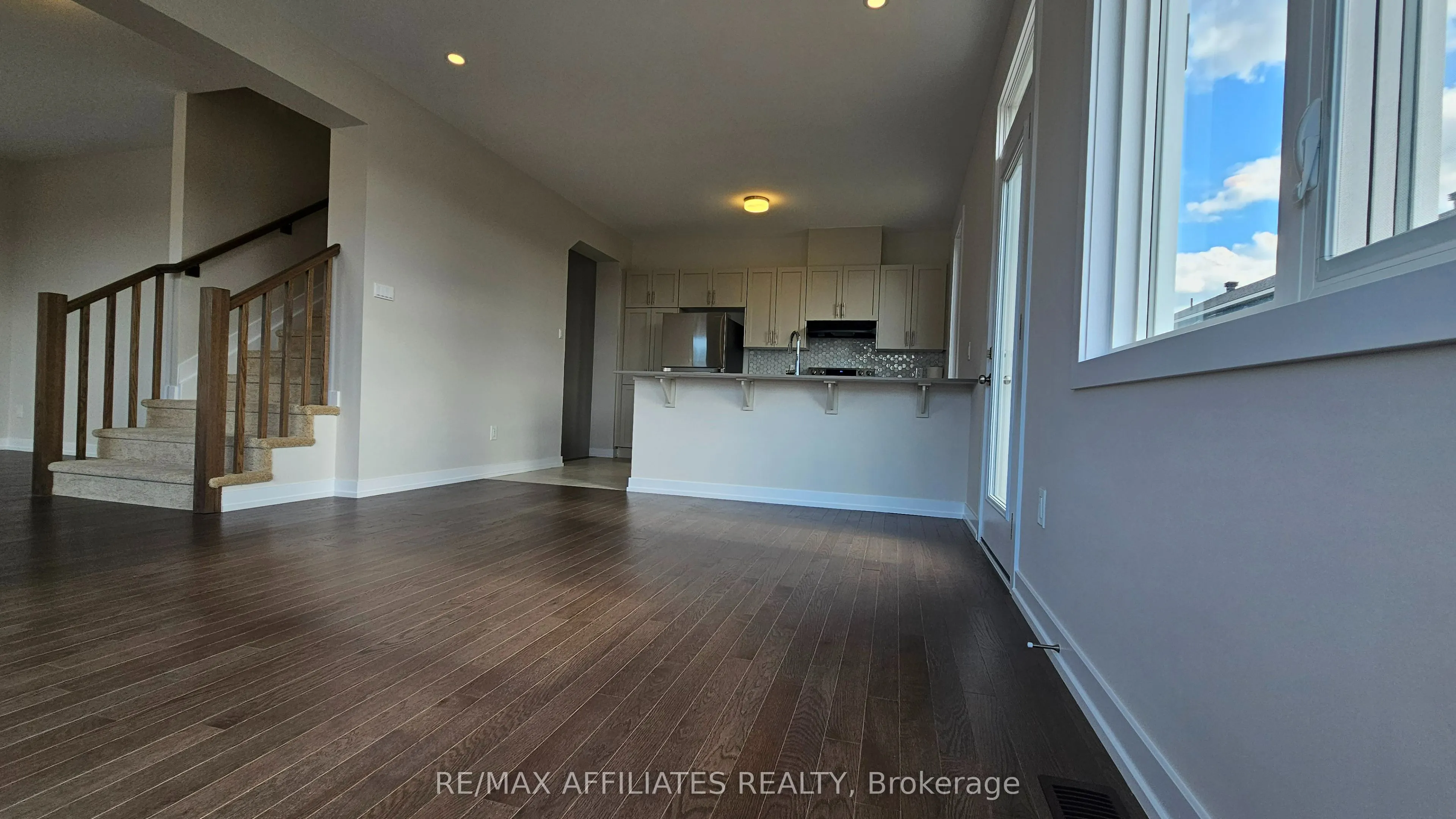 610 Alopex Row