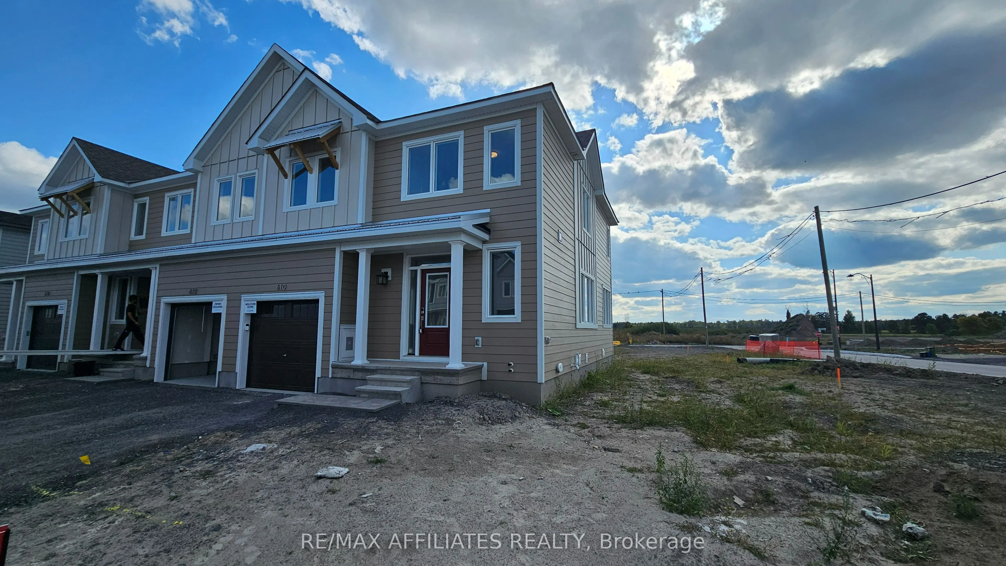 610 Alopex Row