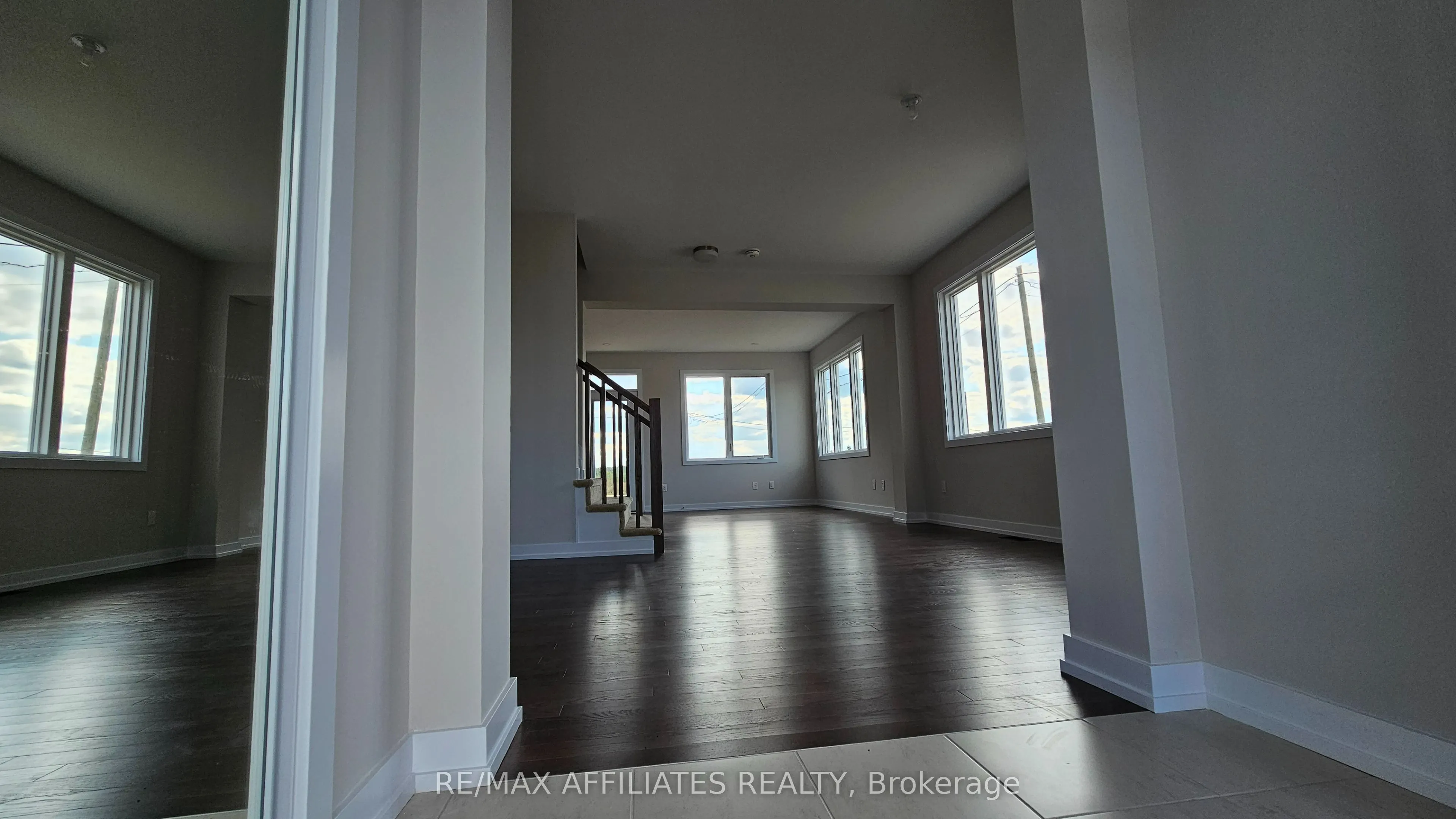 610 Alopex Row