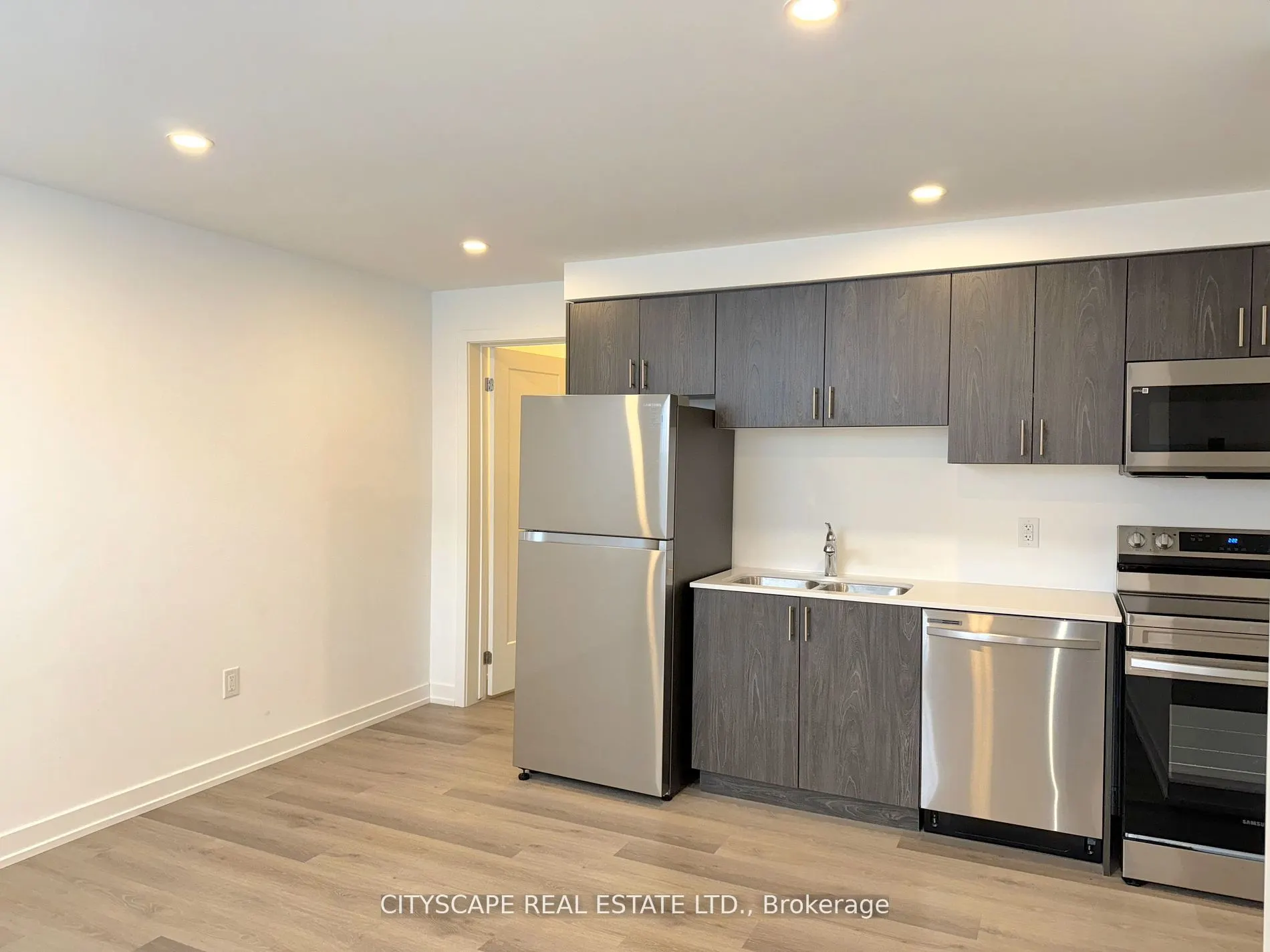 4263 Fourth Avenue, #612