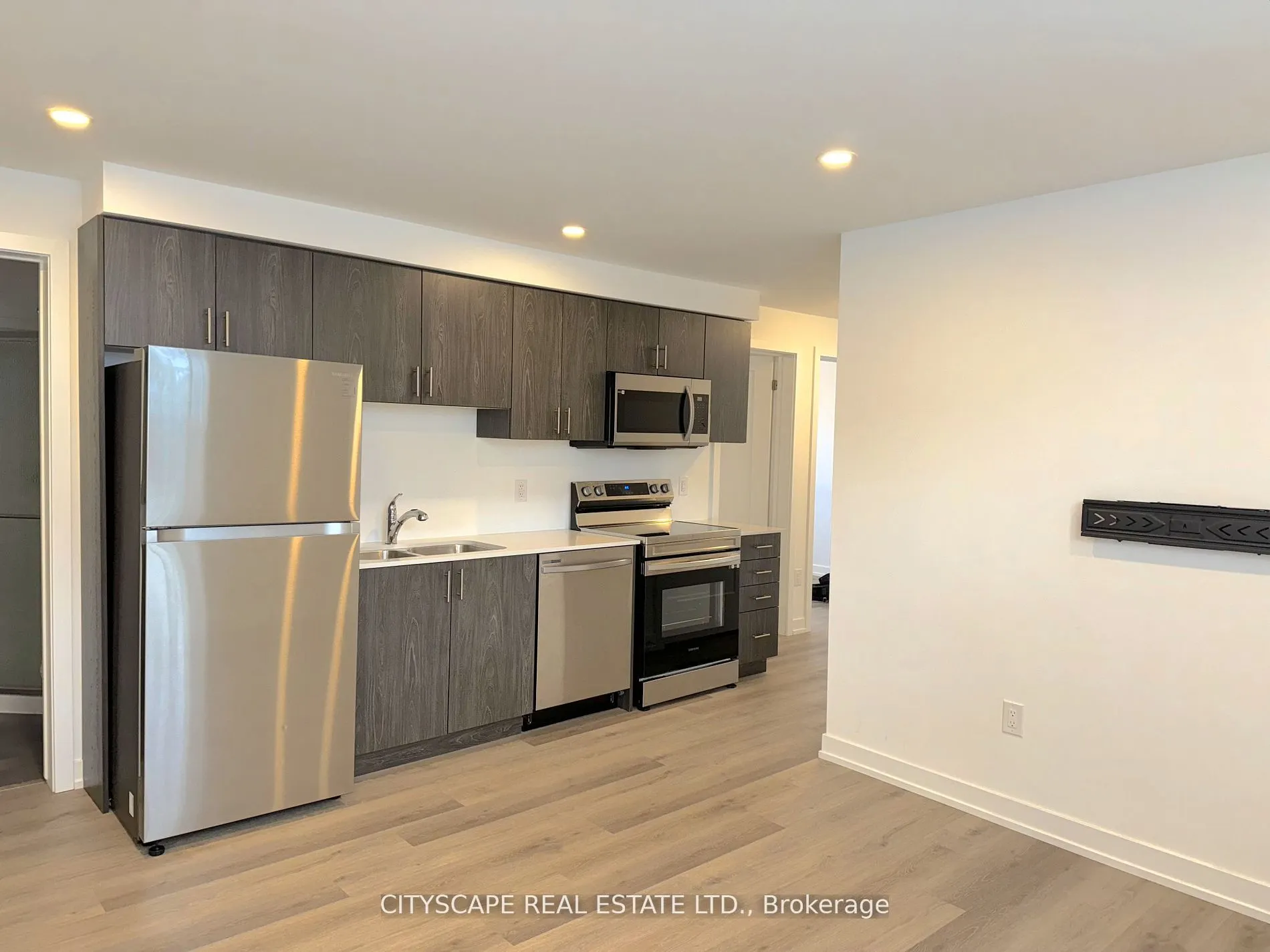 4263 Fourth Avenue, #612