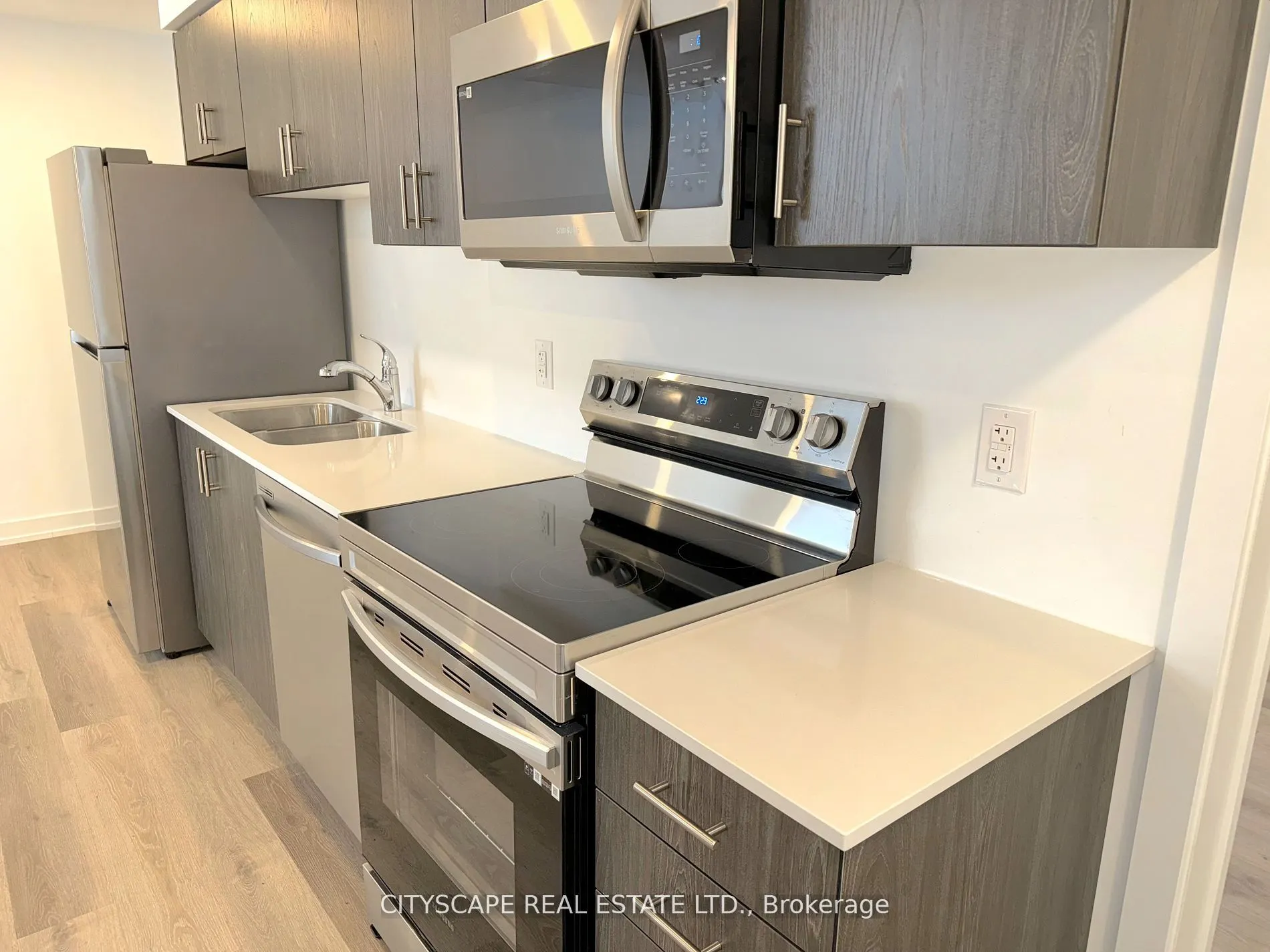 4263 Fourth Avenue, #612