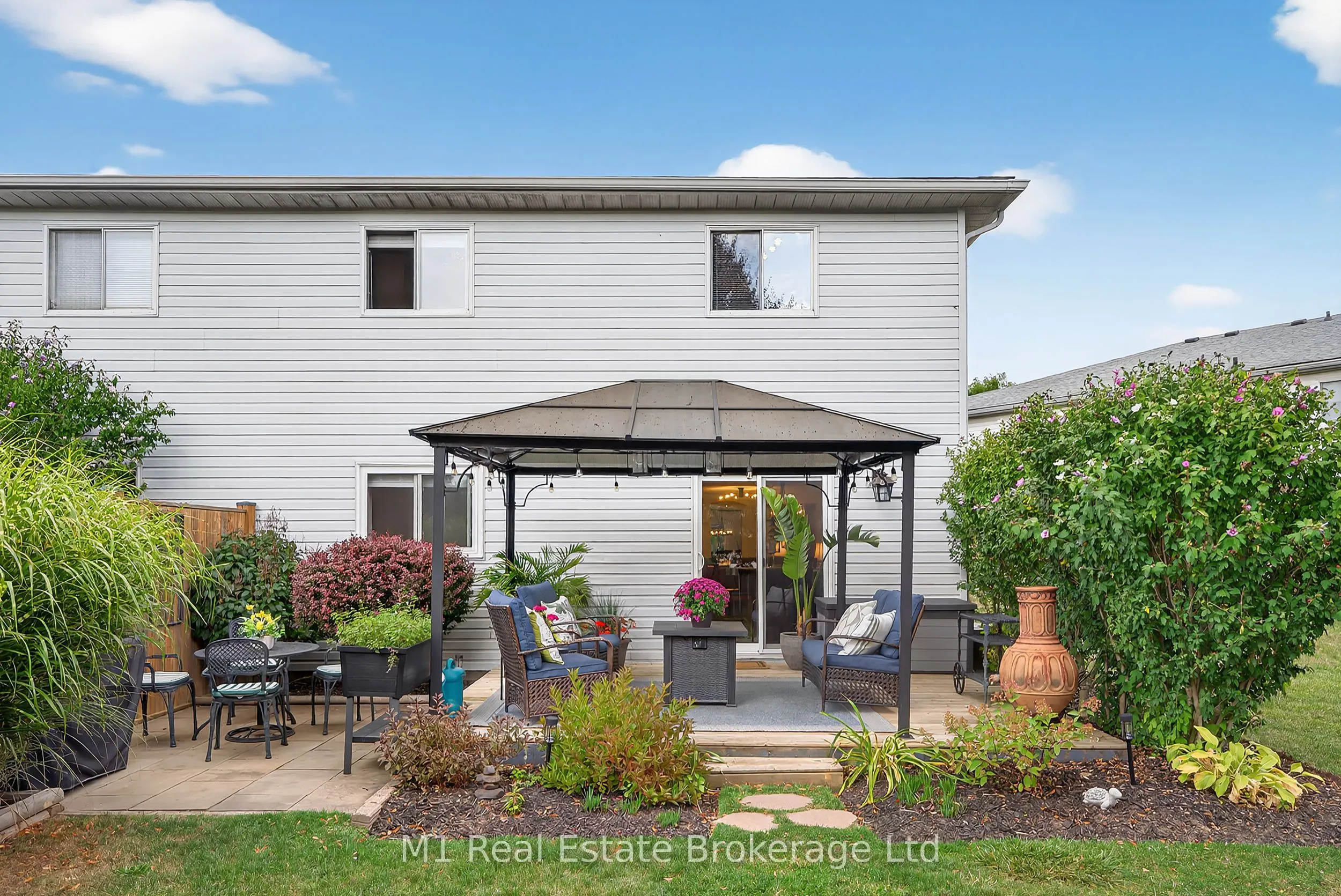50 Dyer Court