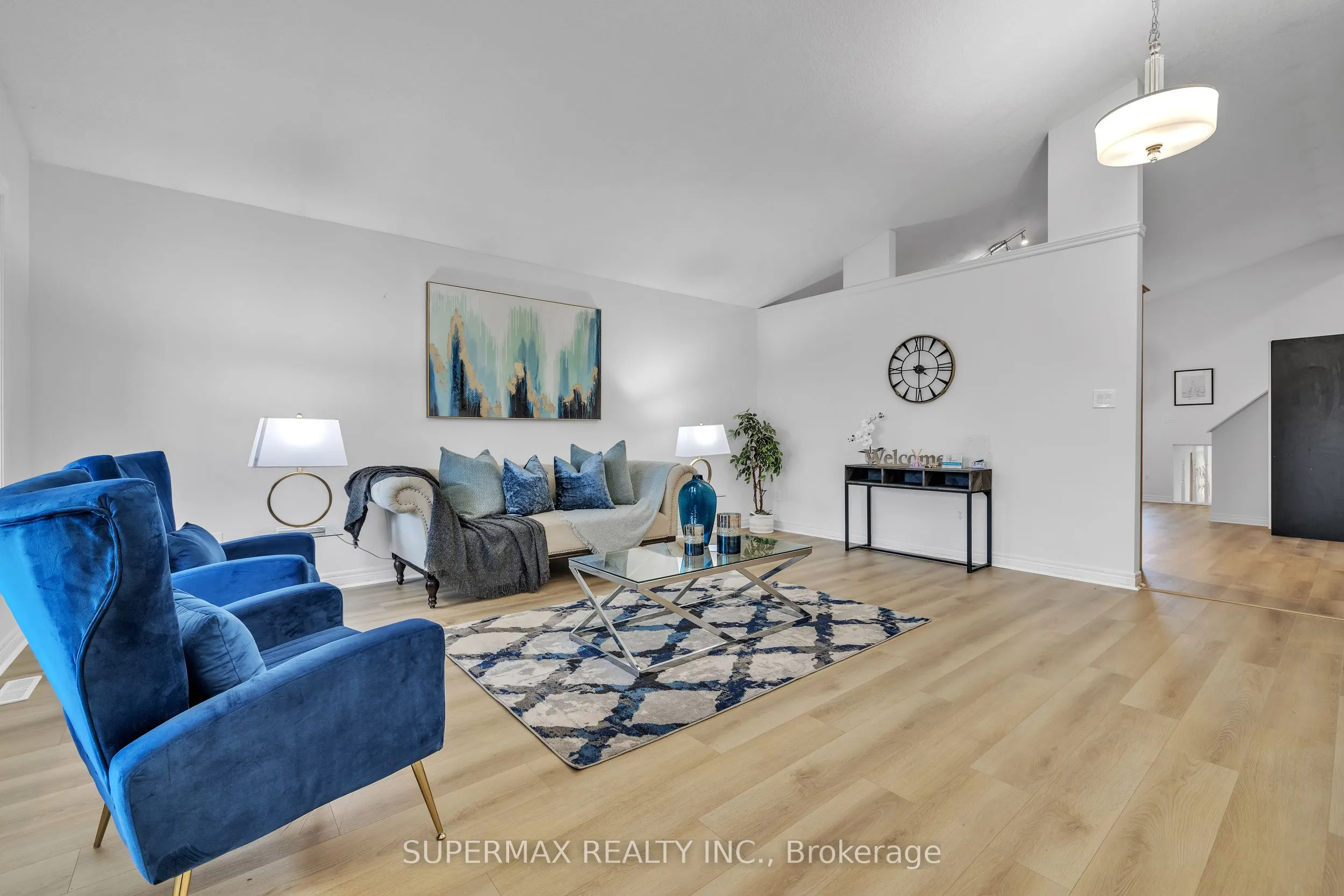 93 Hagerman Crescent