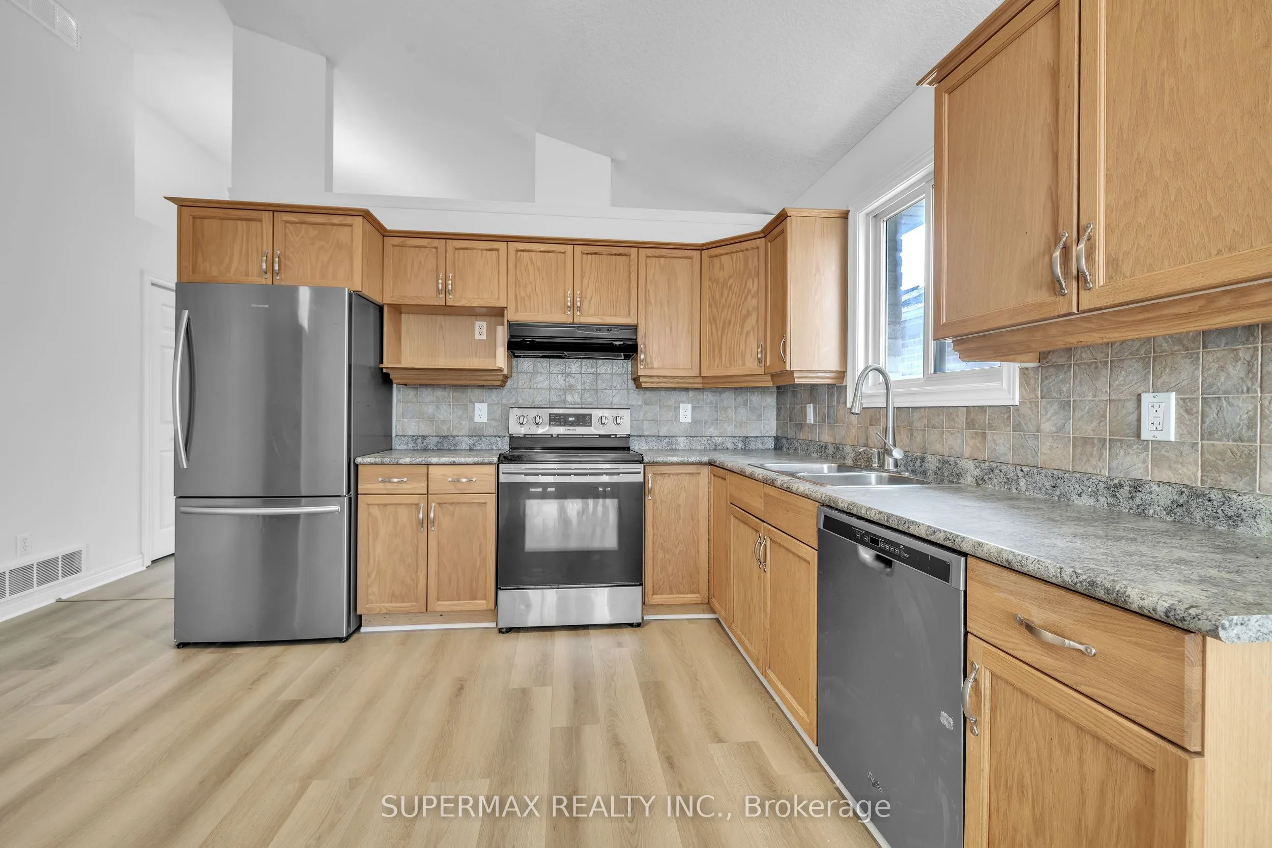 93 Hagerman Crescent