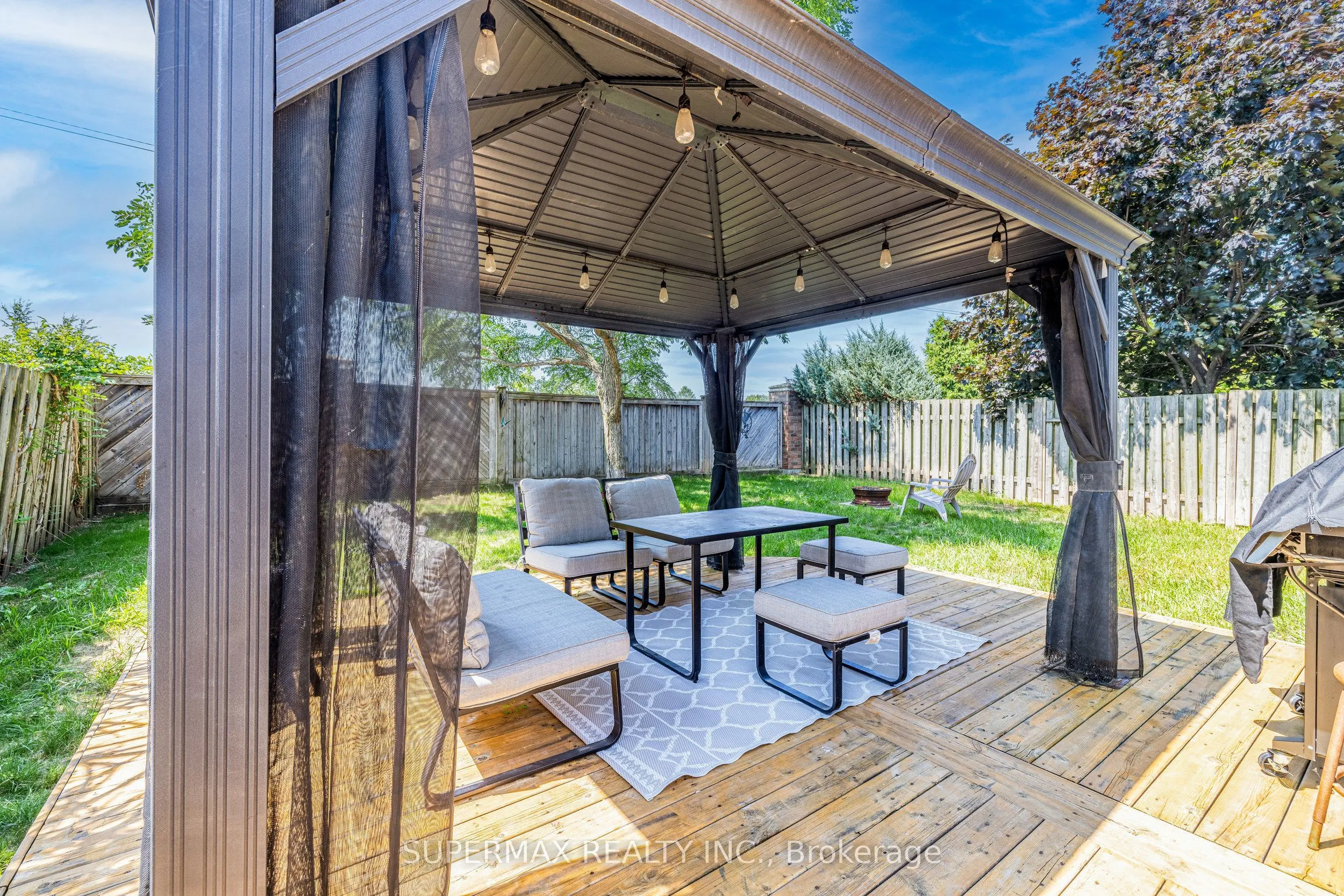 93 Hagerman Crescent