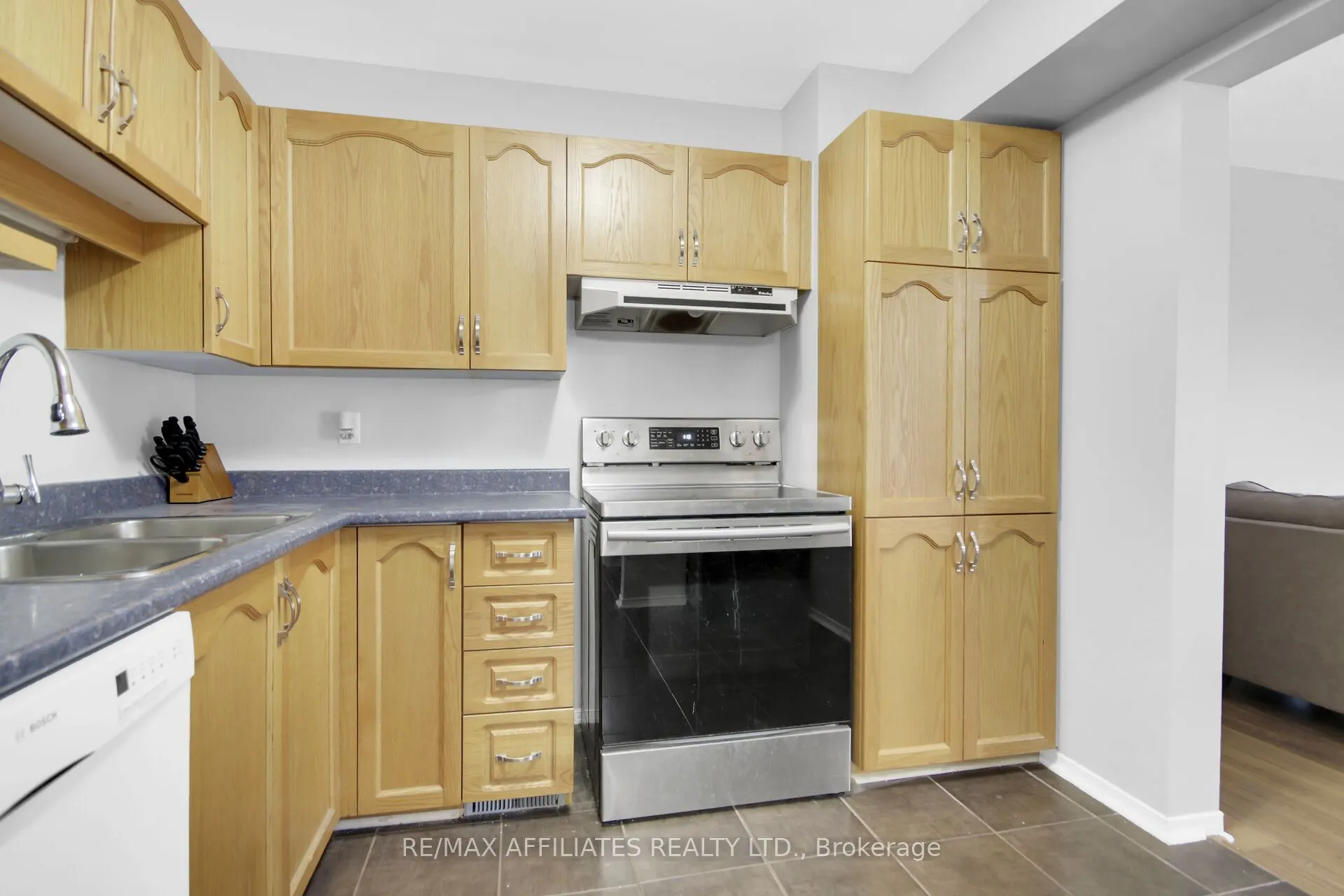 74 Markland Crescent