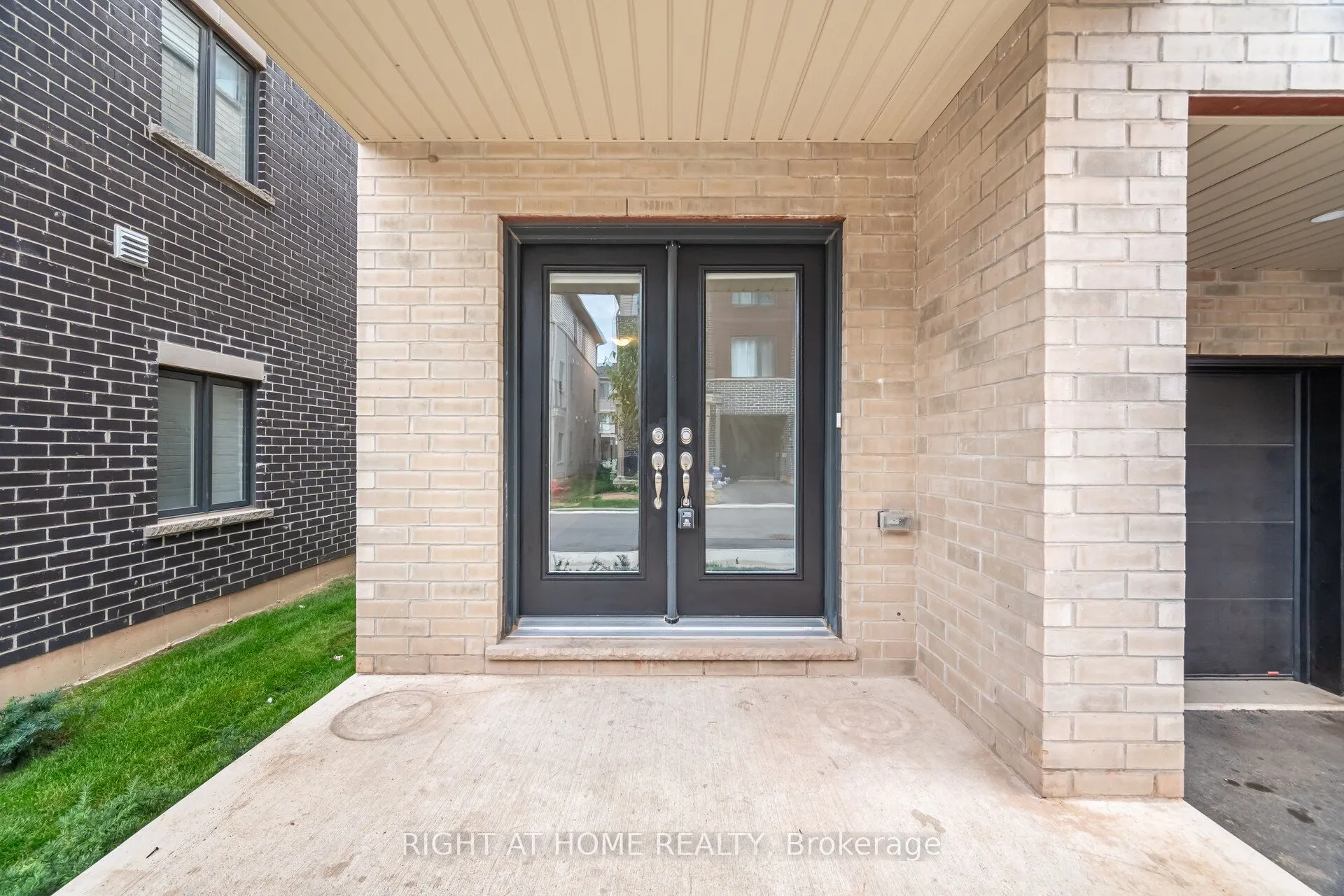 14 Dryden Lane, #100