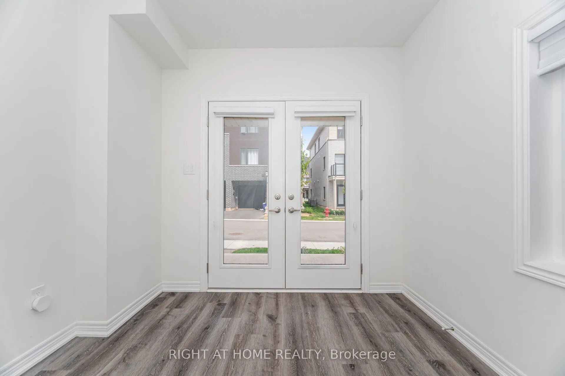 14 Dryden Lane, #100