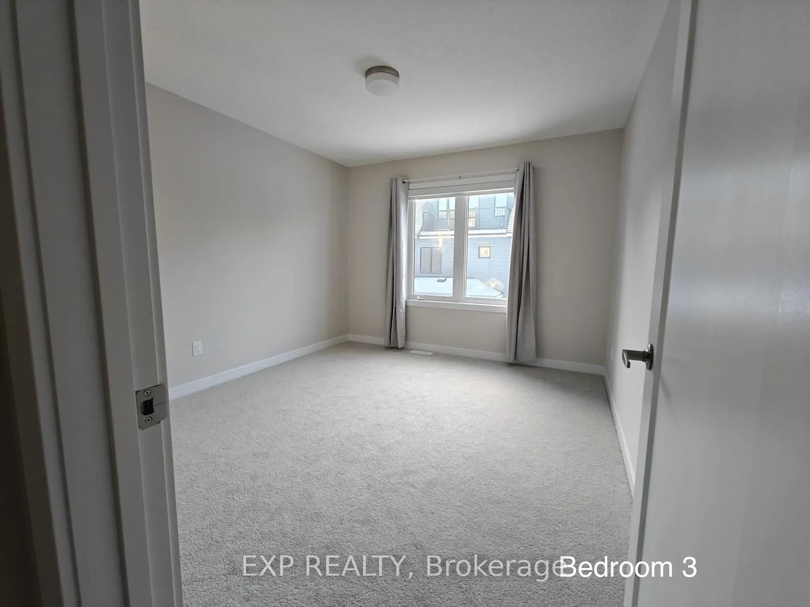 227 Conservancy Drive SE