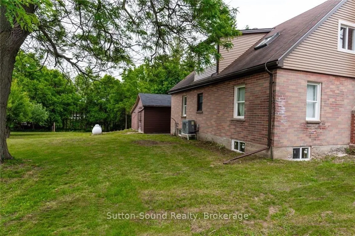 657 Brant Waterloo Road E