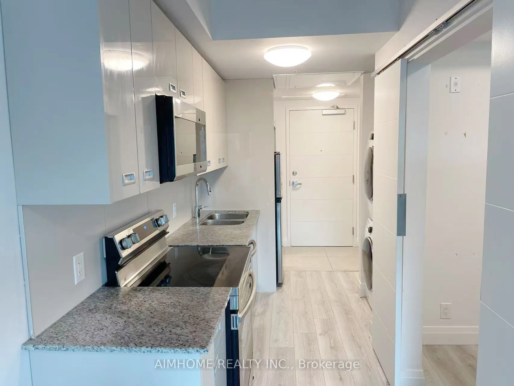 652 Princess St Street, #210