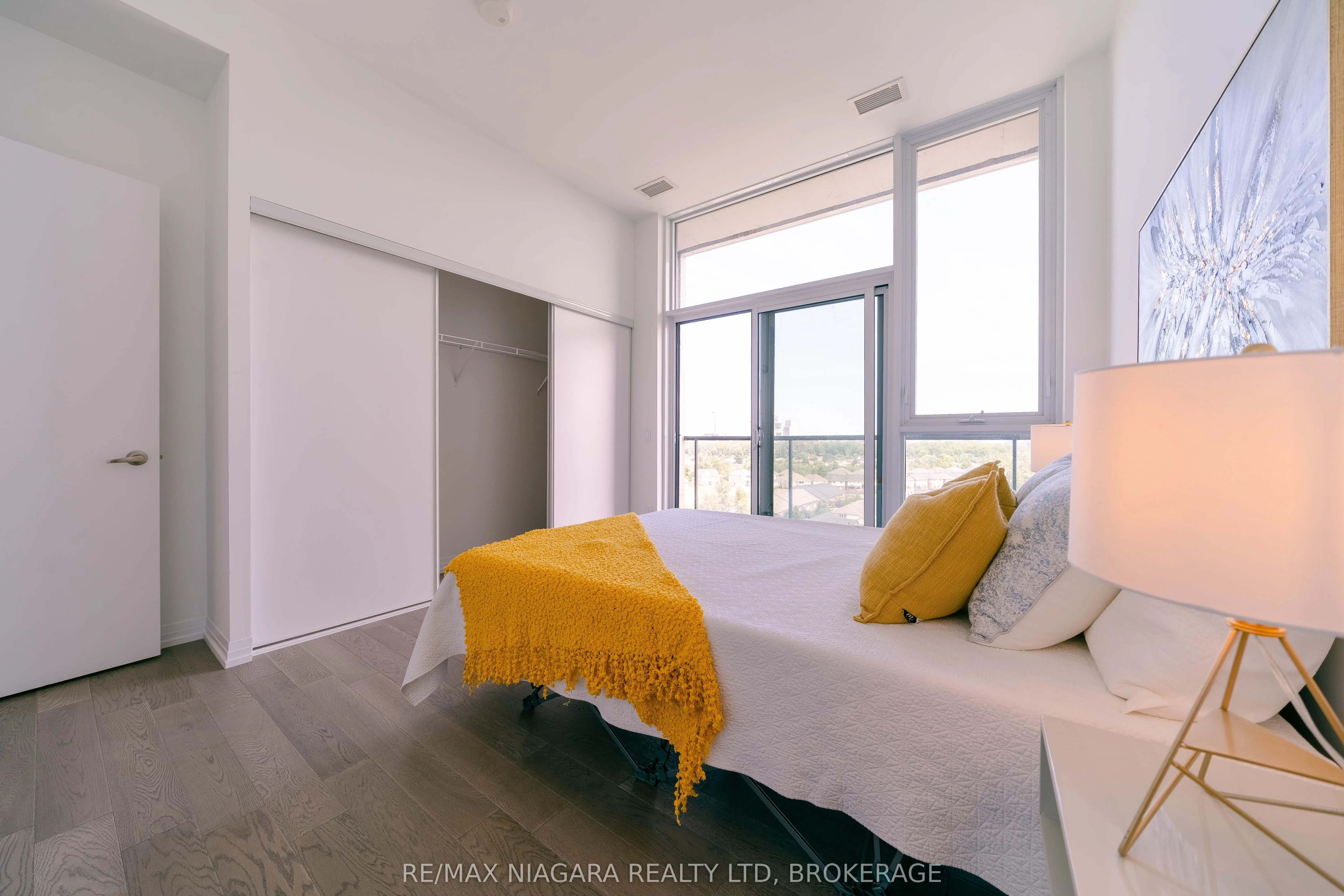 7711 GREEN VISTA Gate, #901