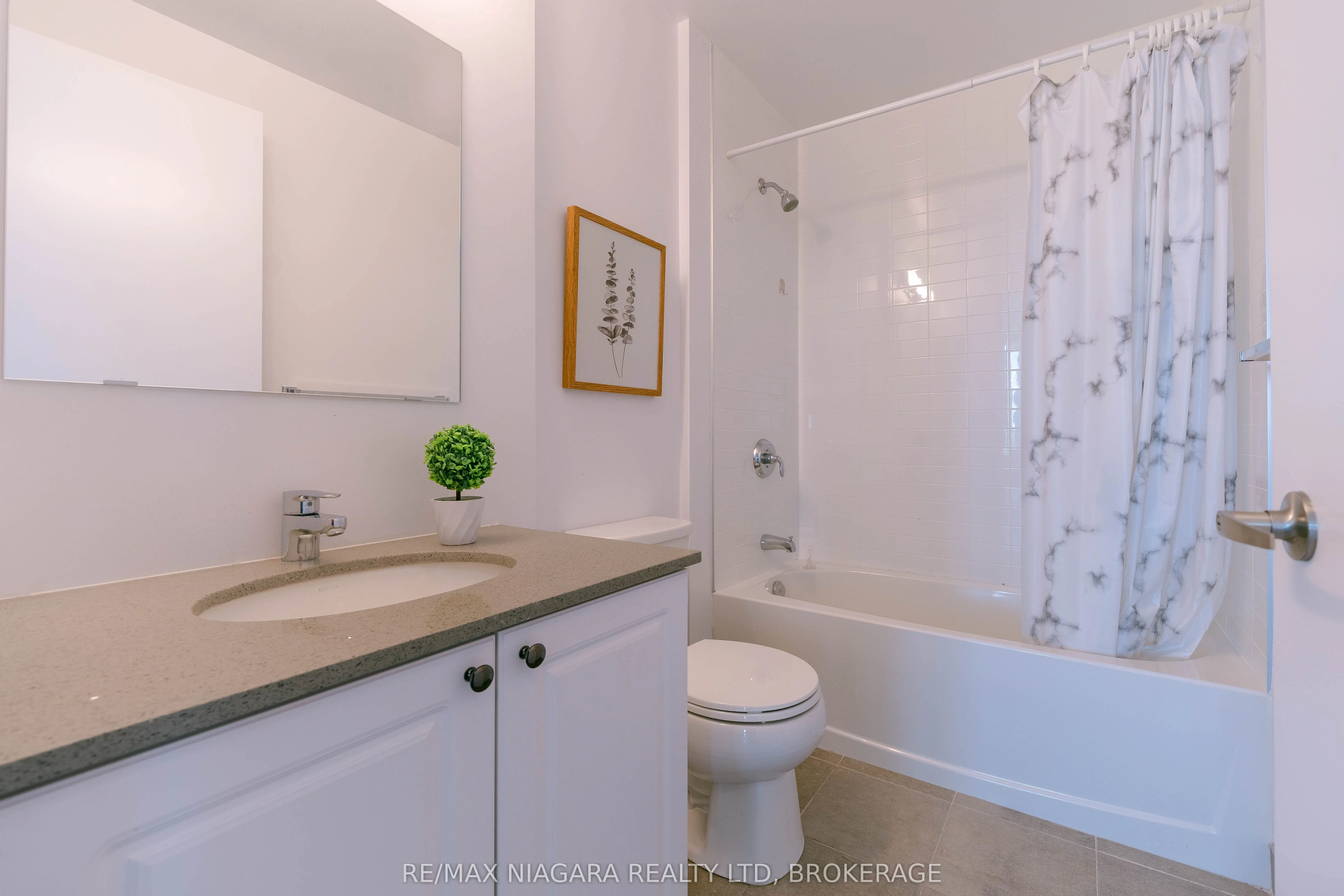7711 GREEN VISTA Gate, #901