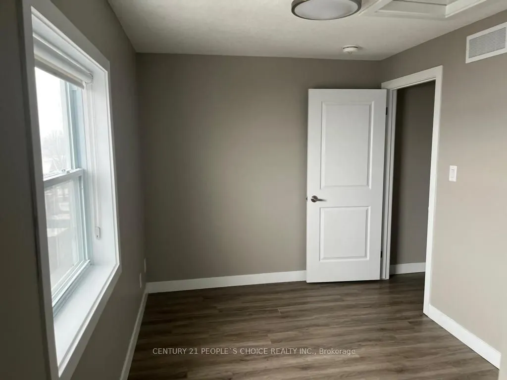 439 ATHLONE Avenue, #E6