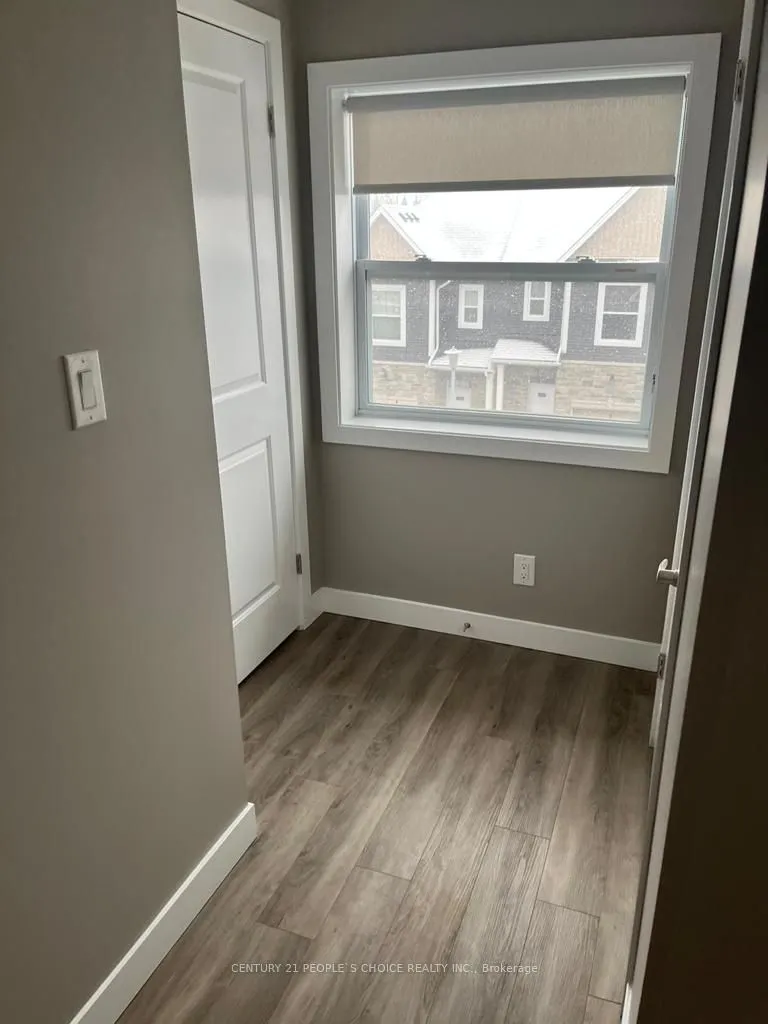 439 ATHLONE Avenue, #E6