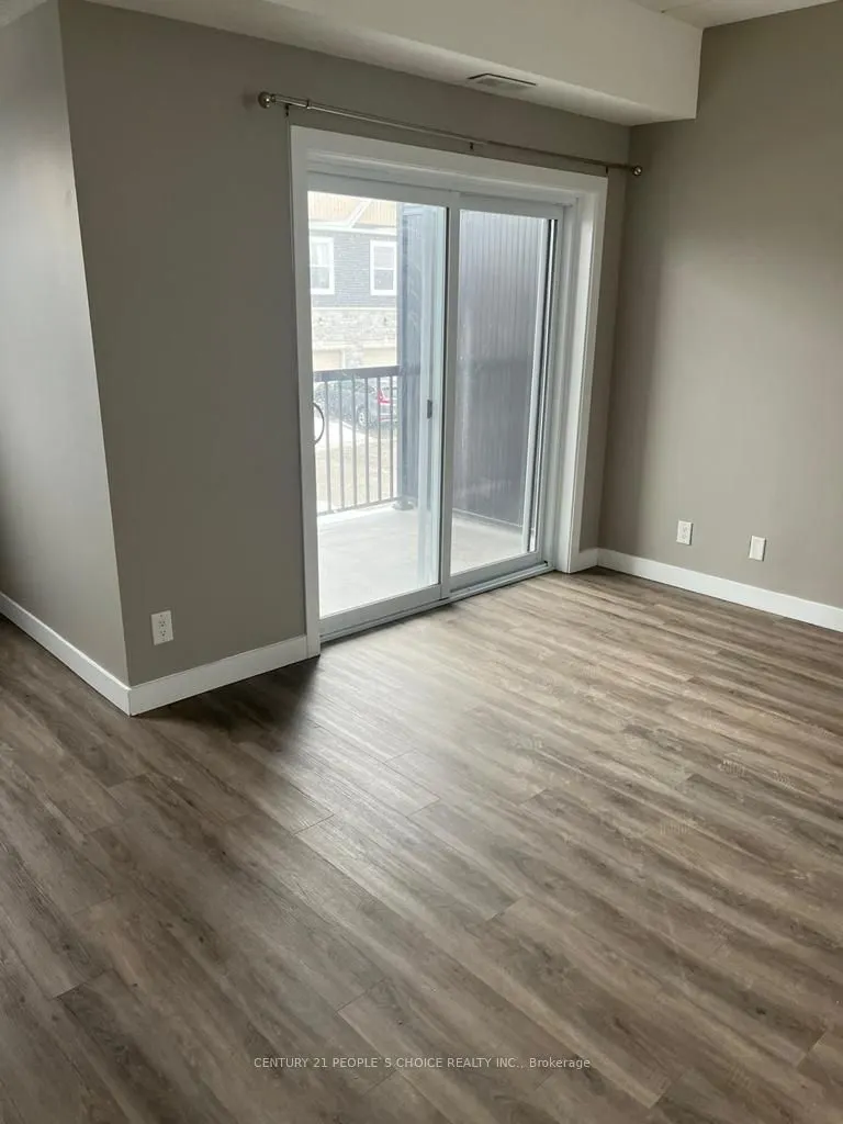 439 ATHLONE Avenue, #E6