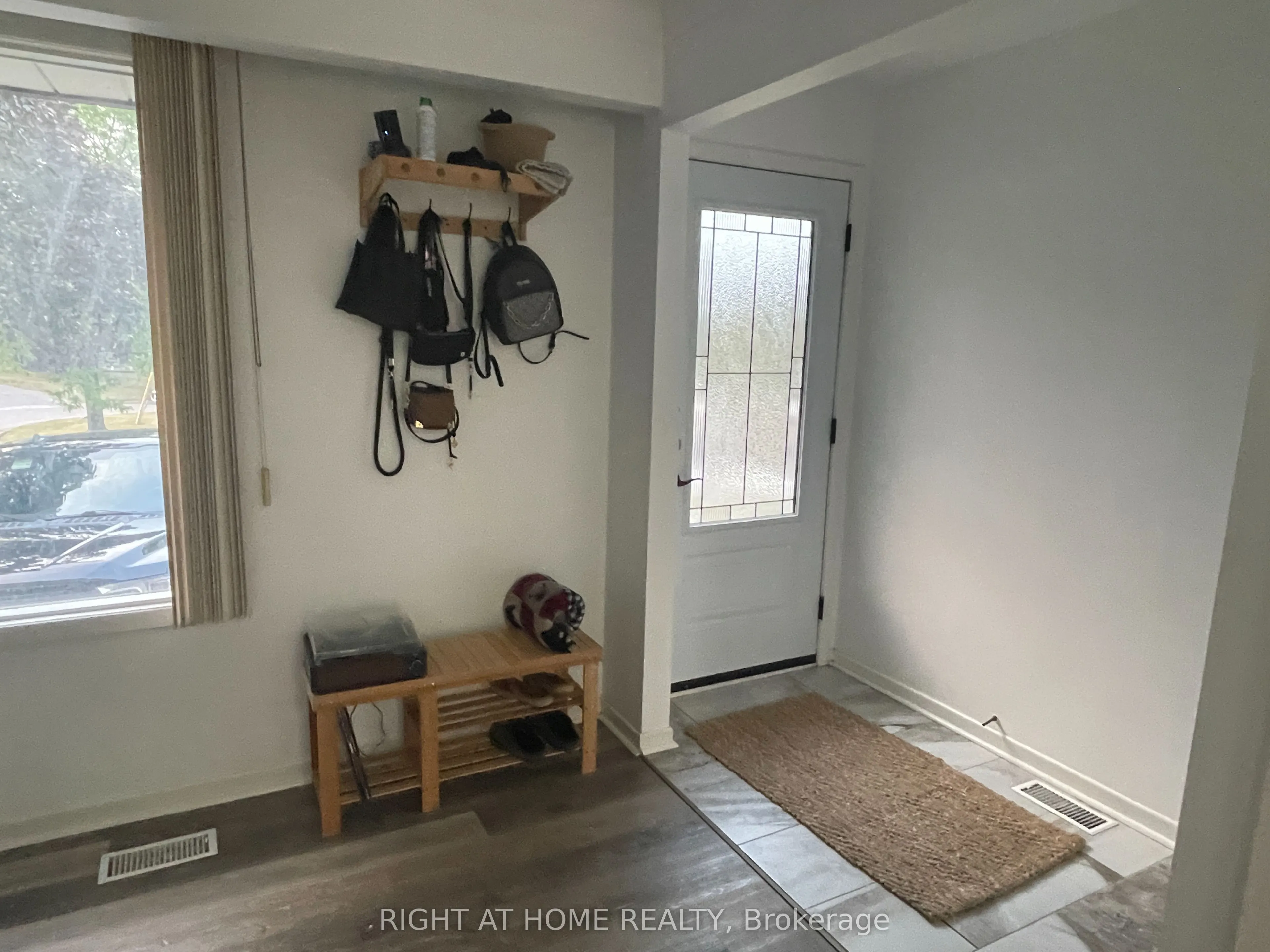 8 Rossie Place