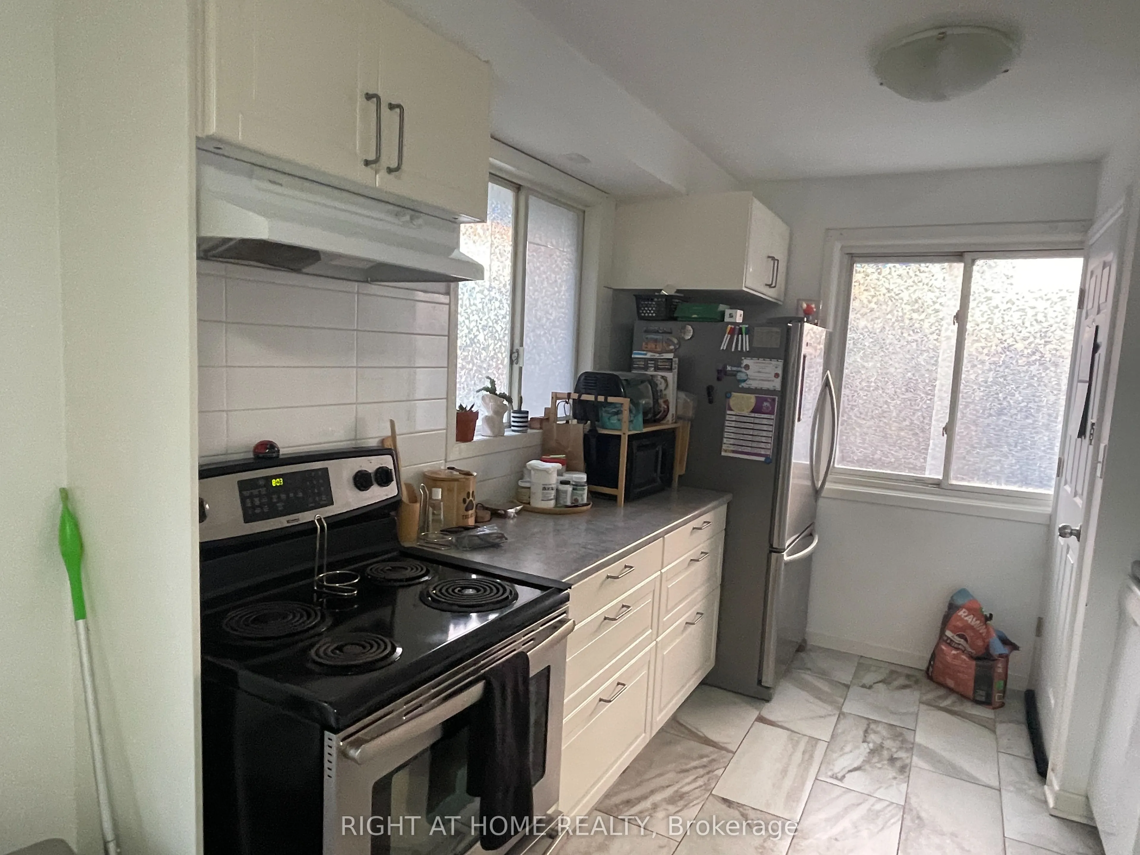 8 Rossie Place