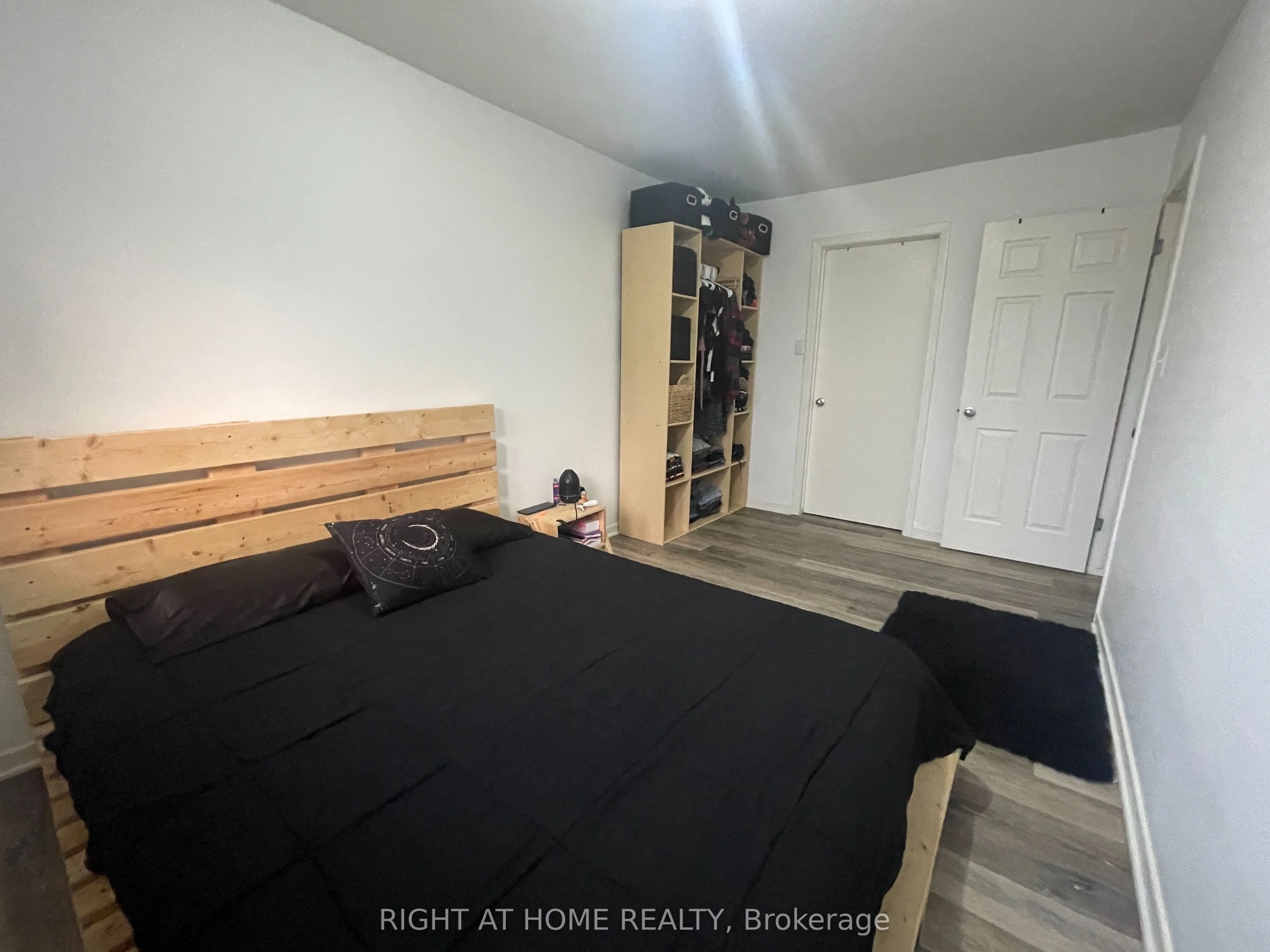 8 Rossie Place