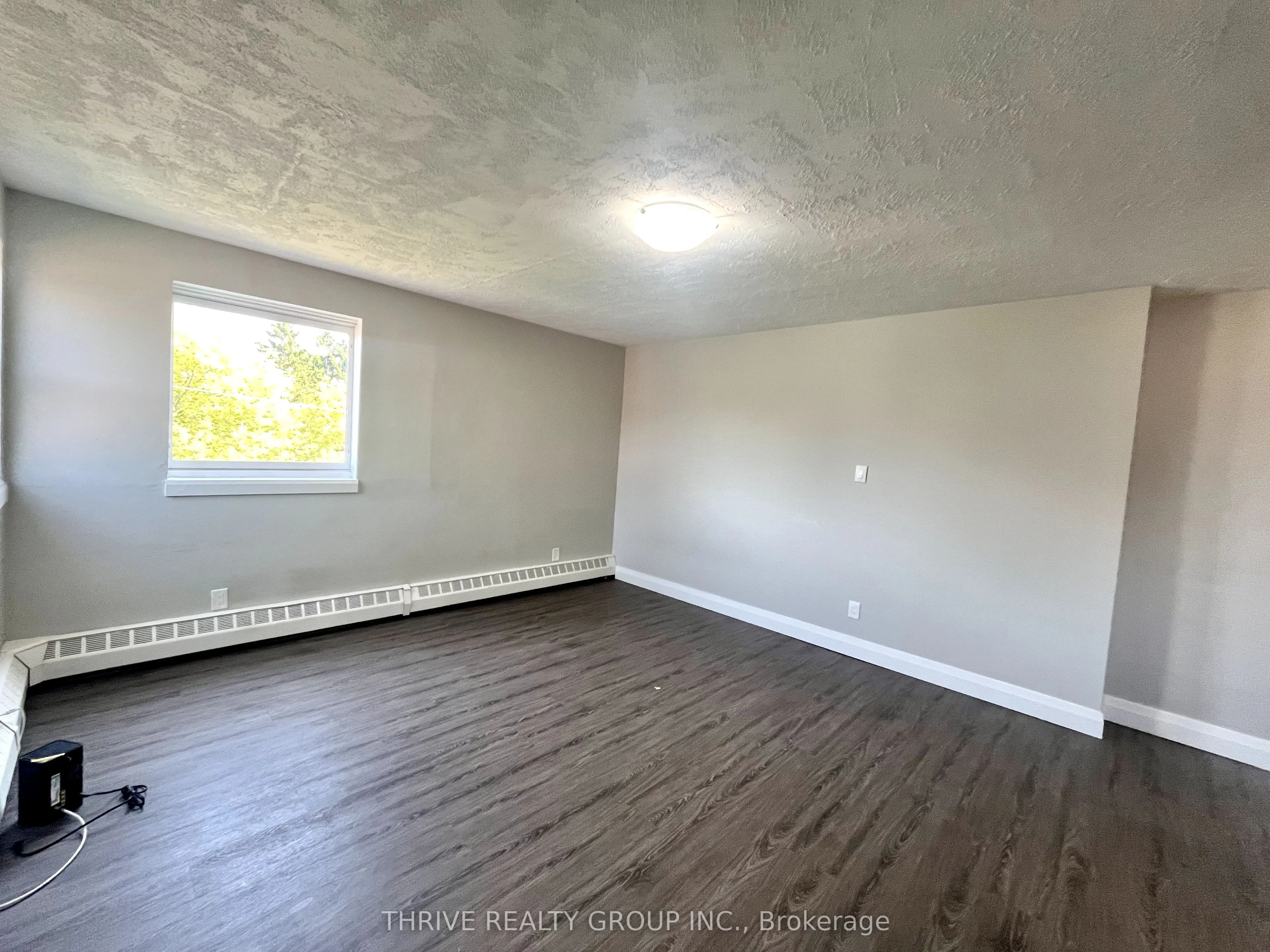 106 King Edward Avenue, #11