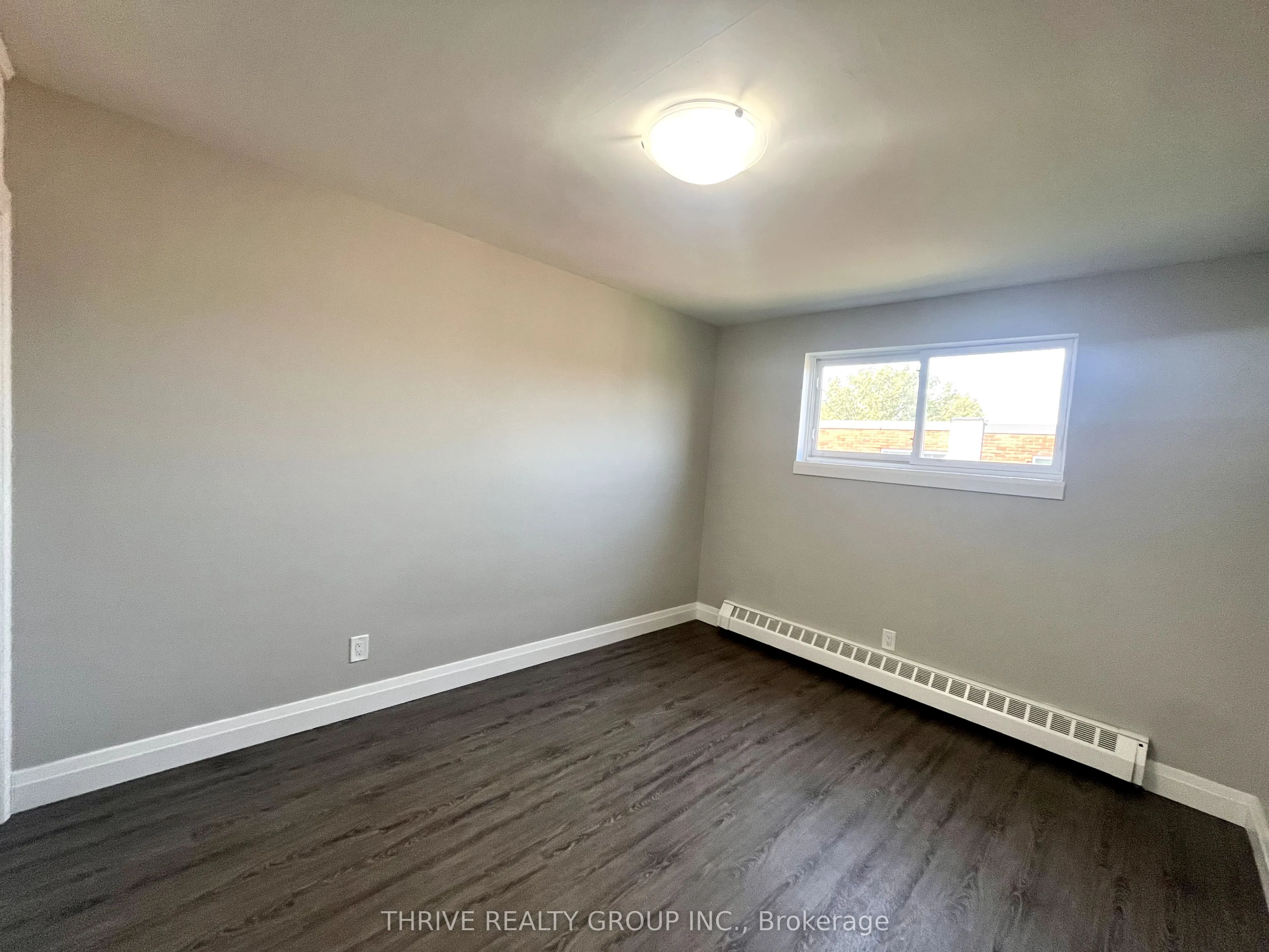 106 King Edward Avenue, #11
