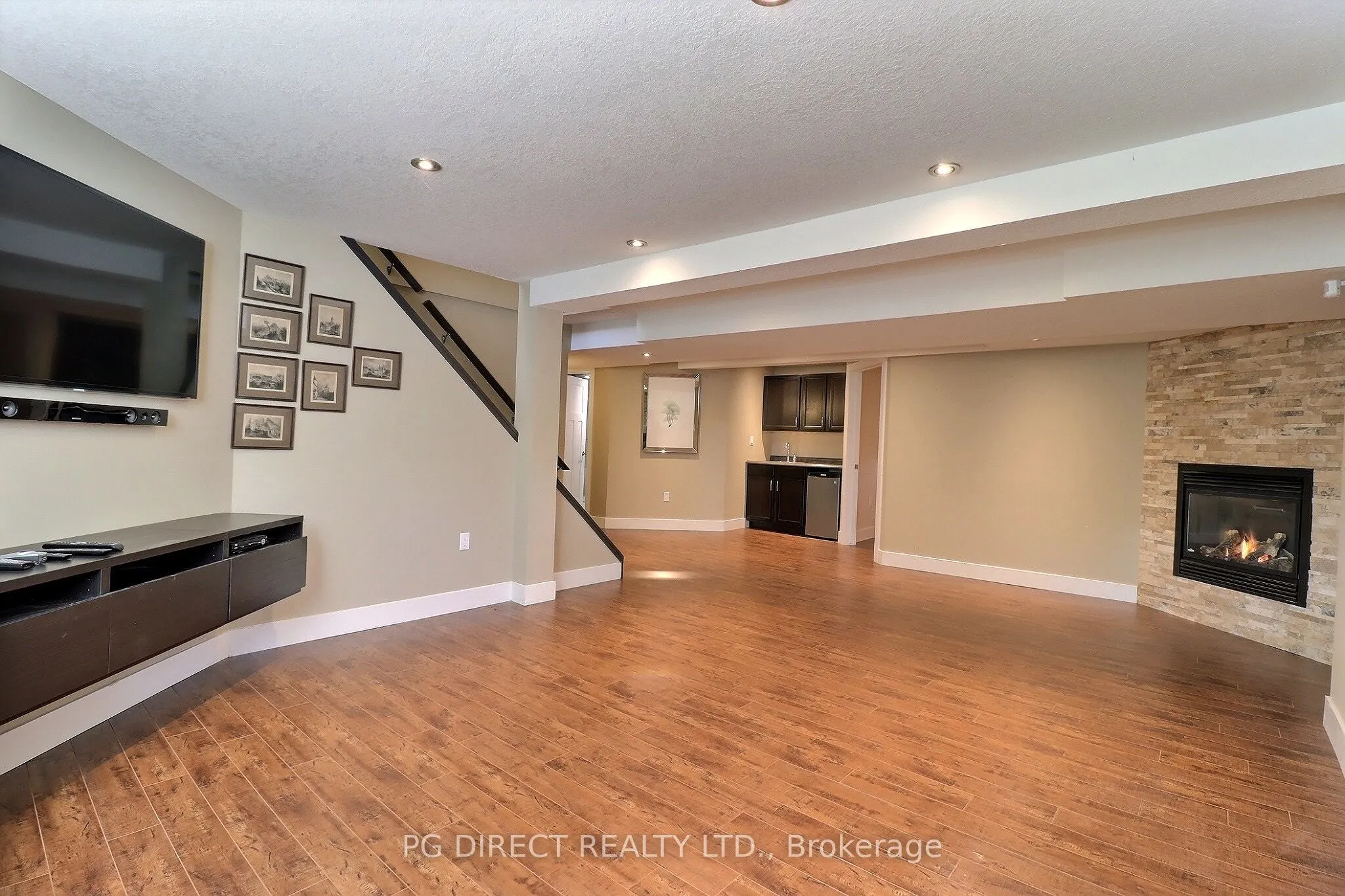 580 Upper Queen Street