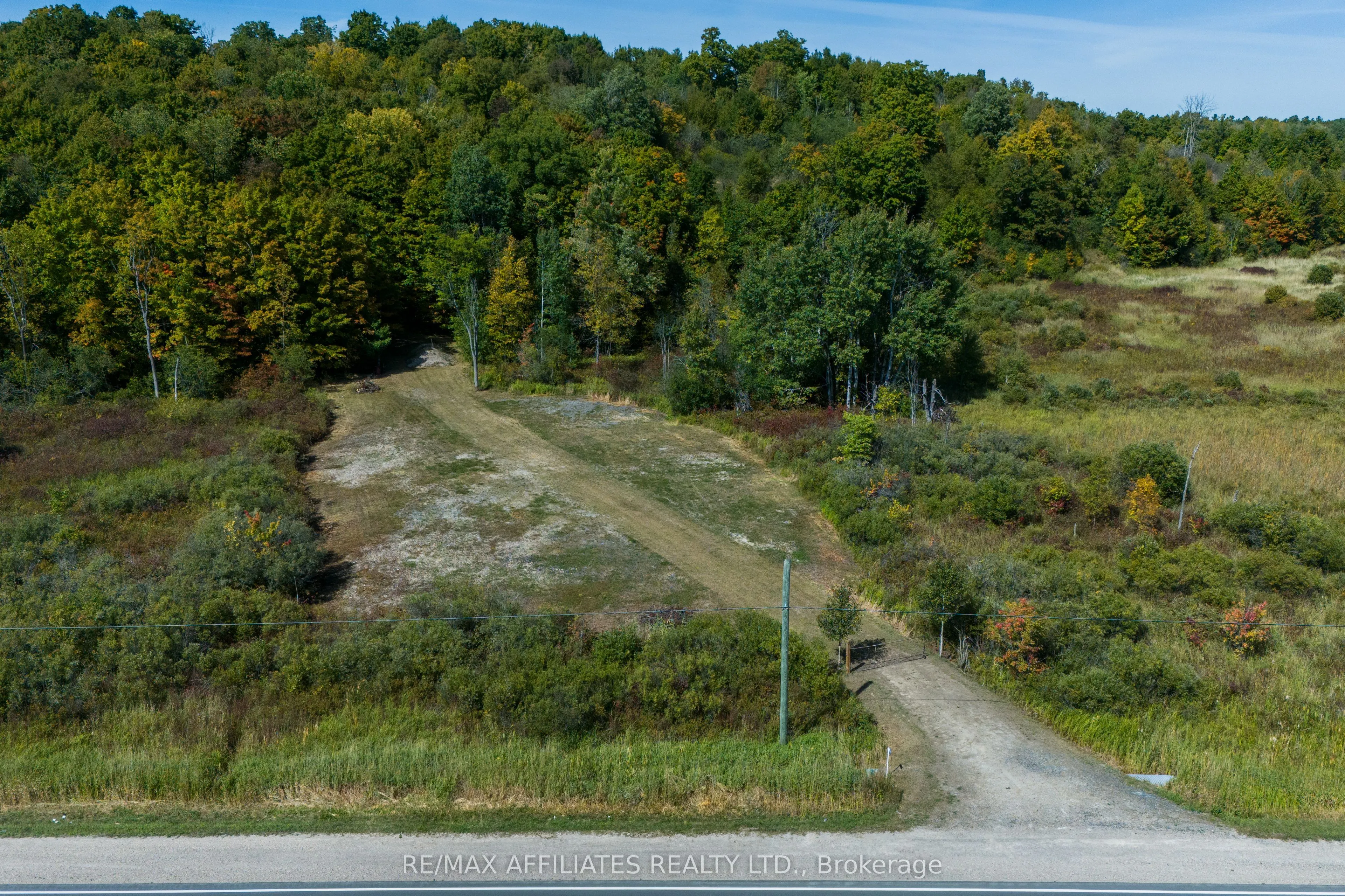 19112 HWY 7 Highway