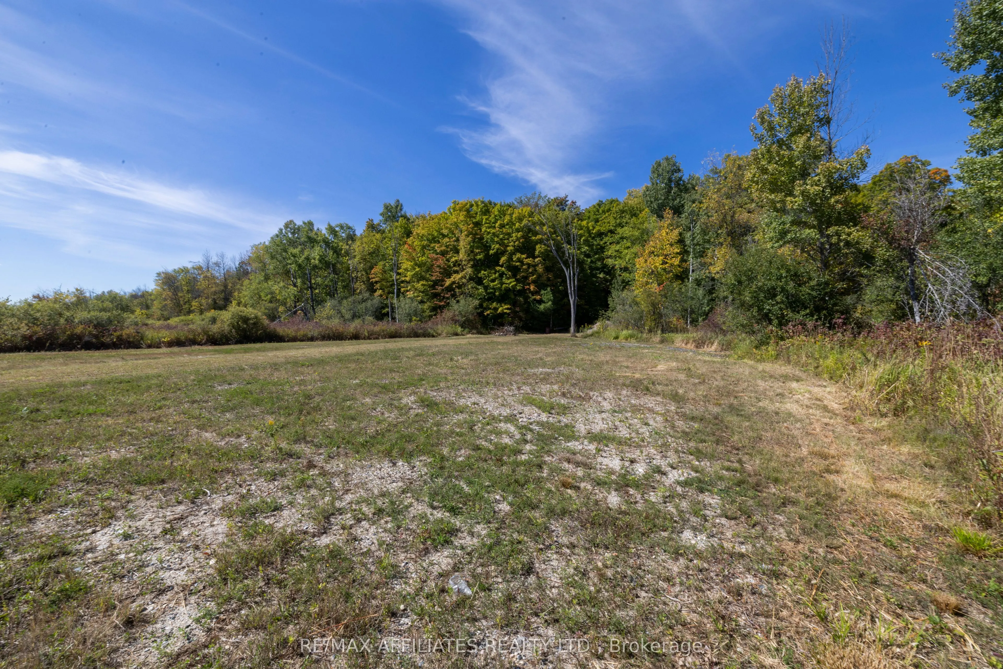 19112 HWY 7 Highway