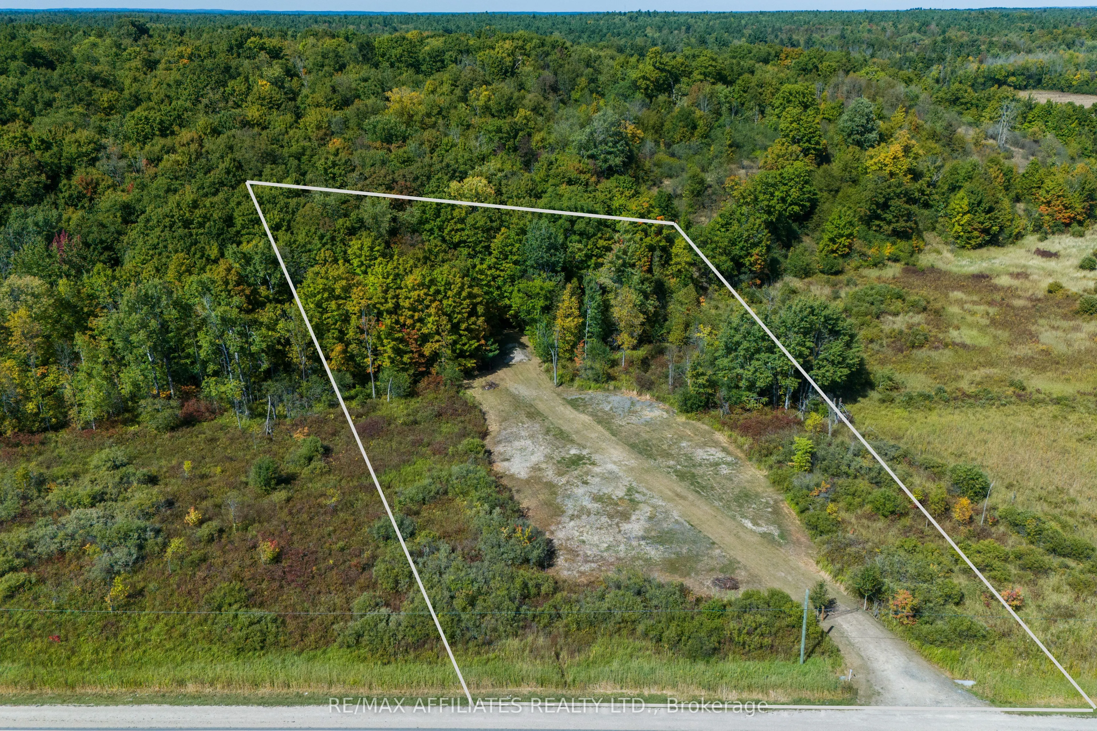 19112 HWY 7 Highway