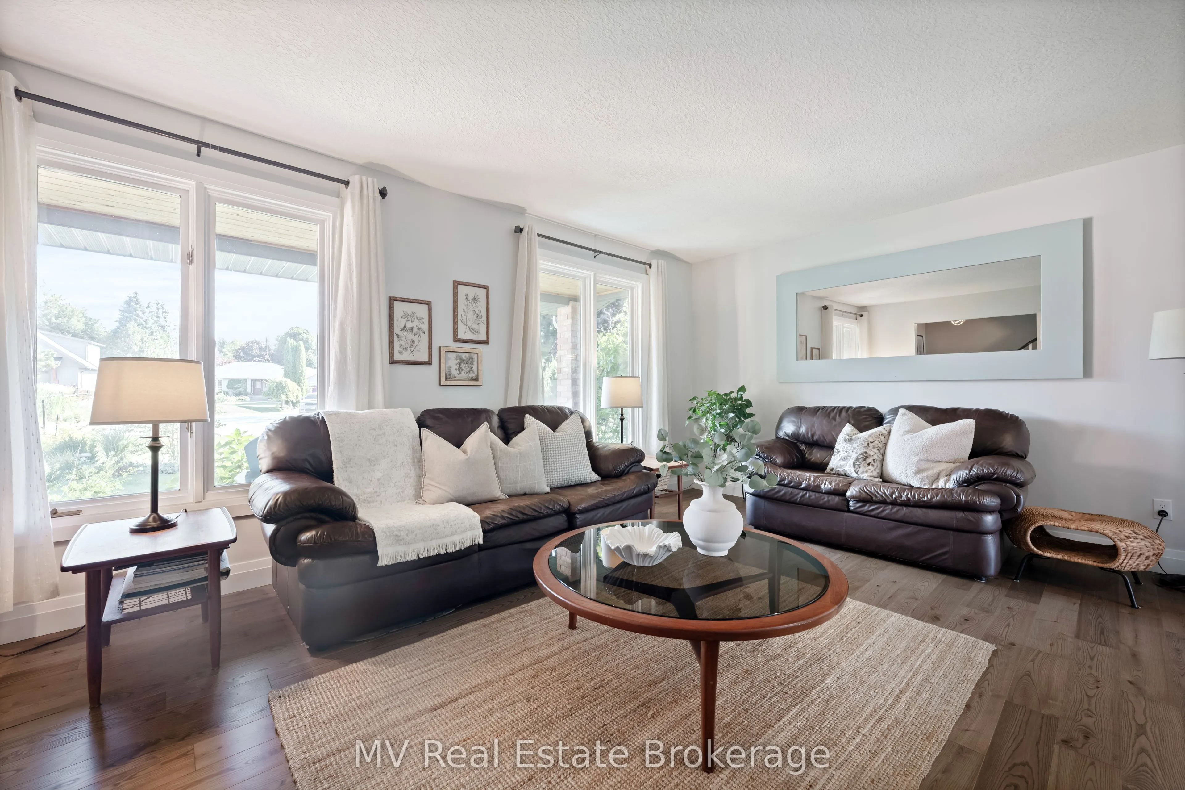 4 Sargent Boulevard