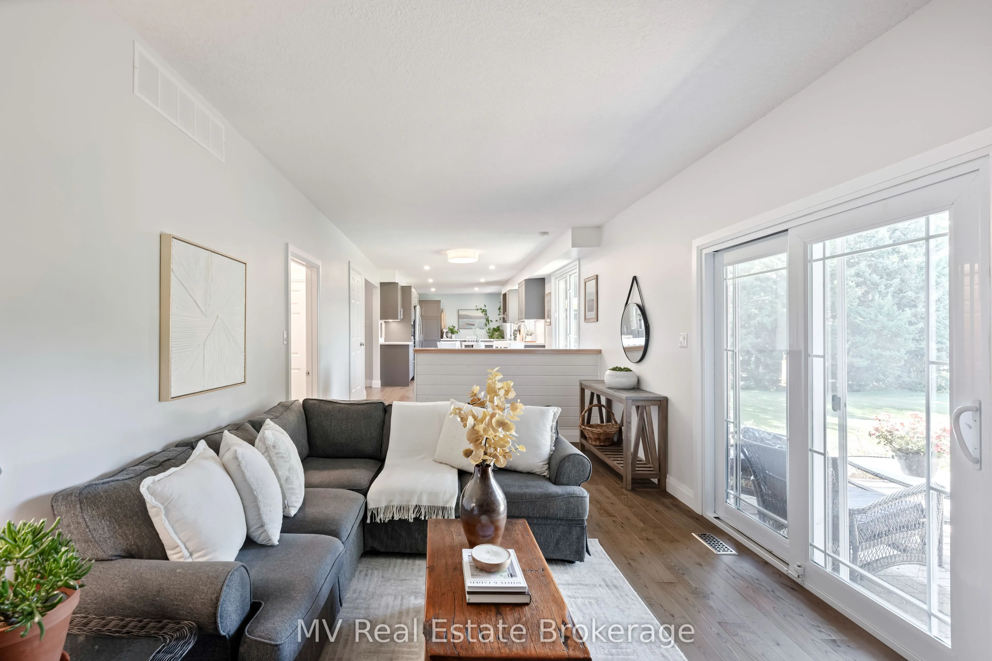 4 Sargent Boulevard