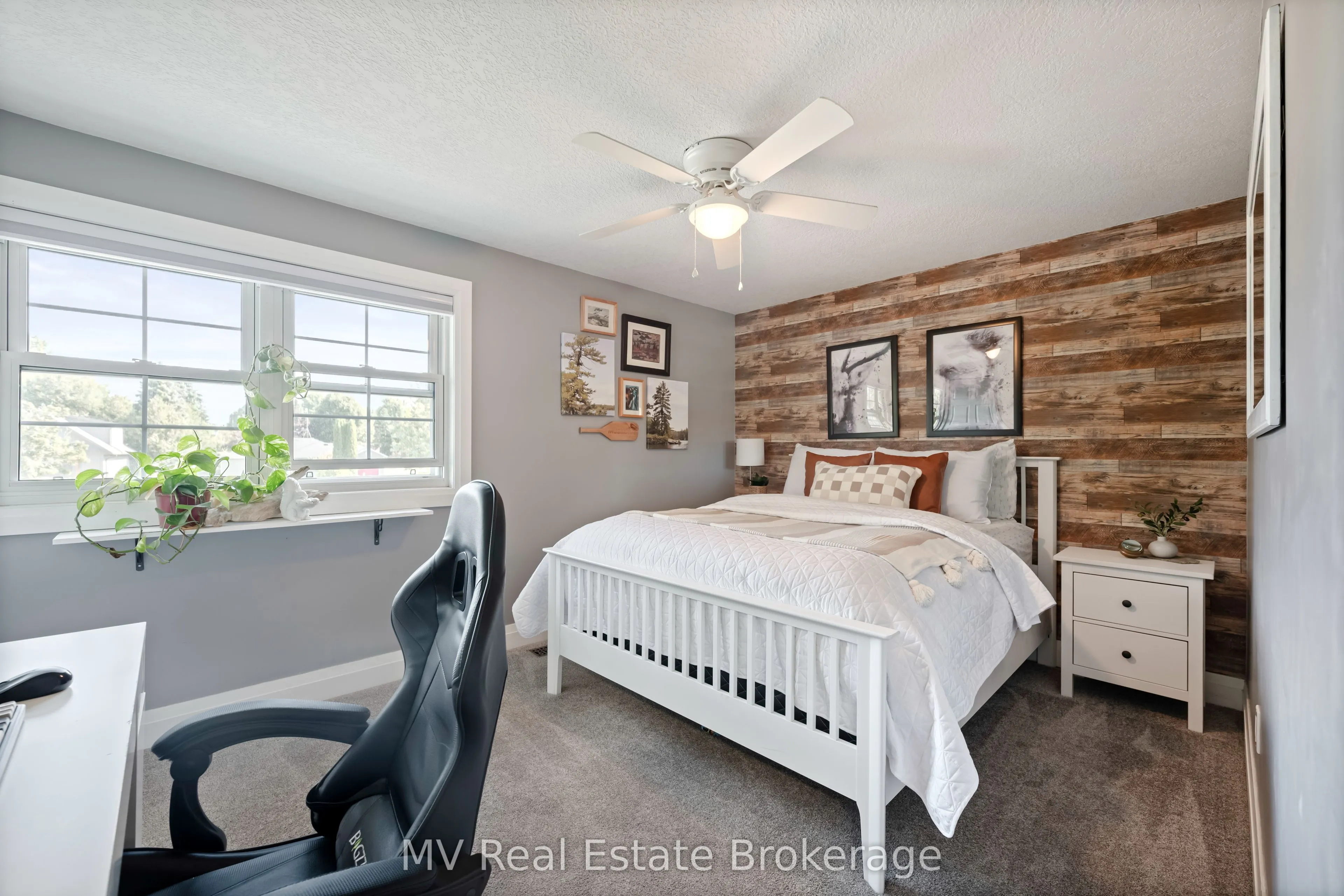 4 Sargent Boulevard