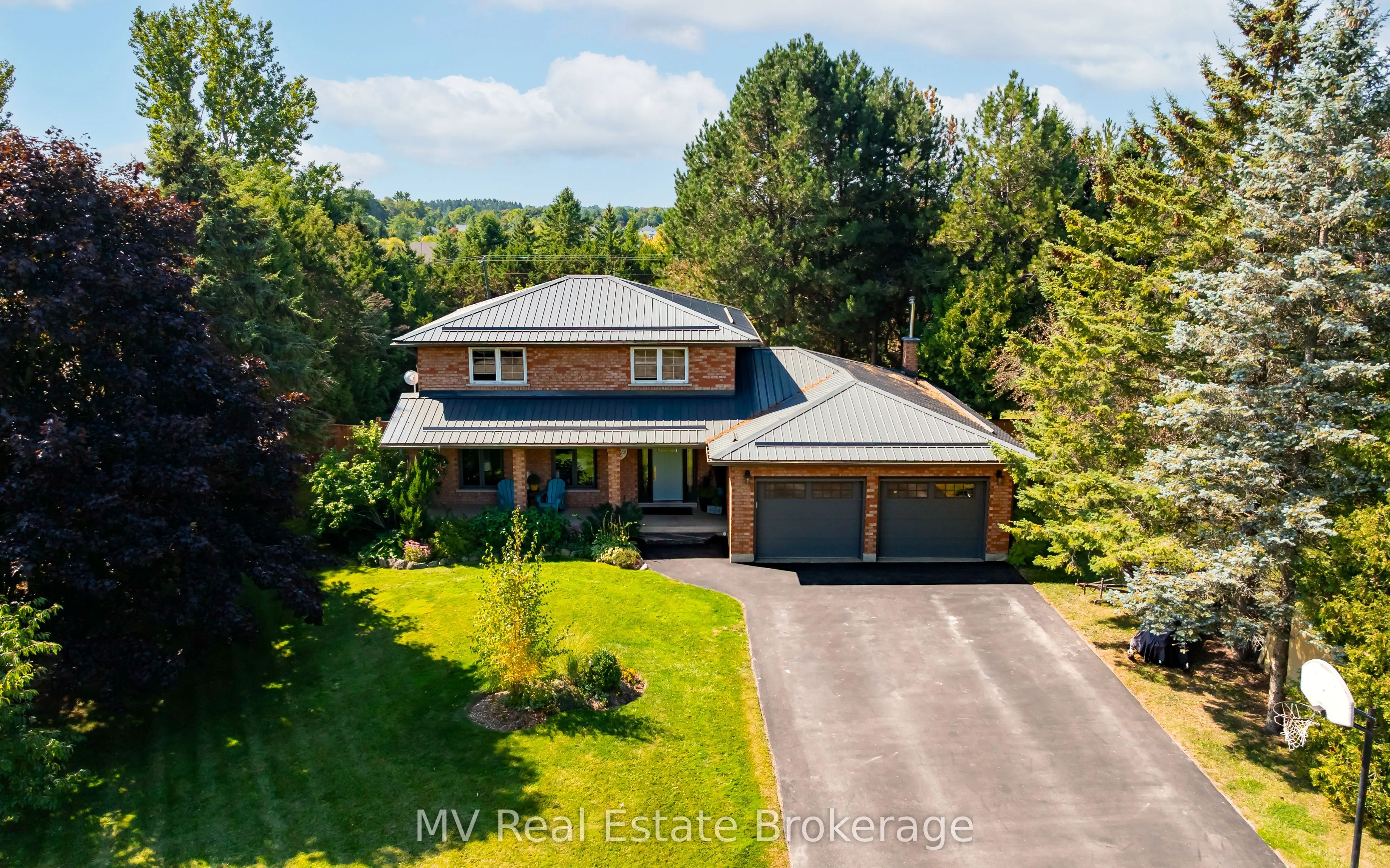4 Sargent Boulevard