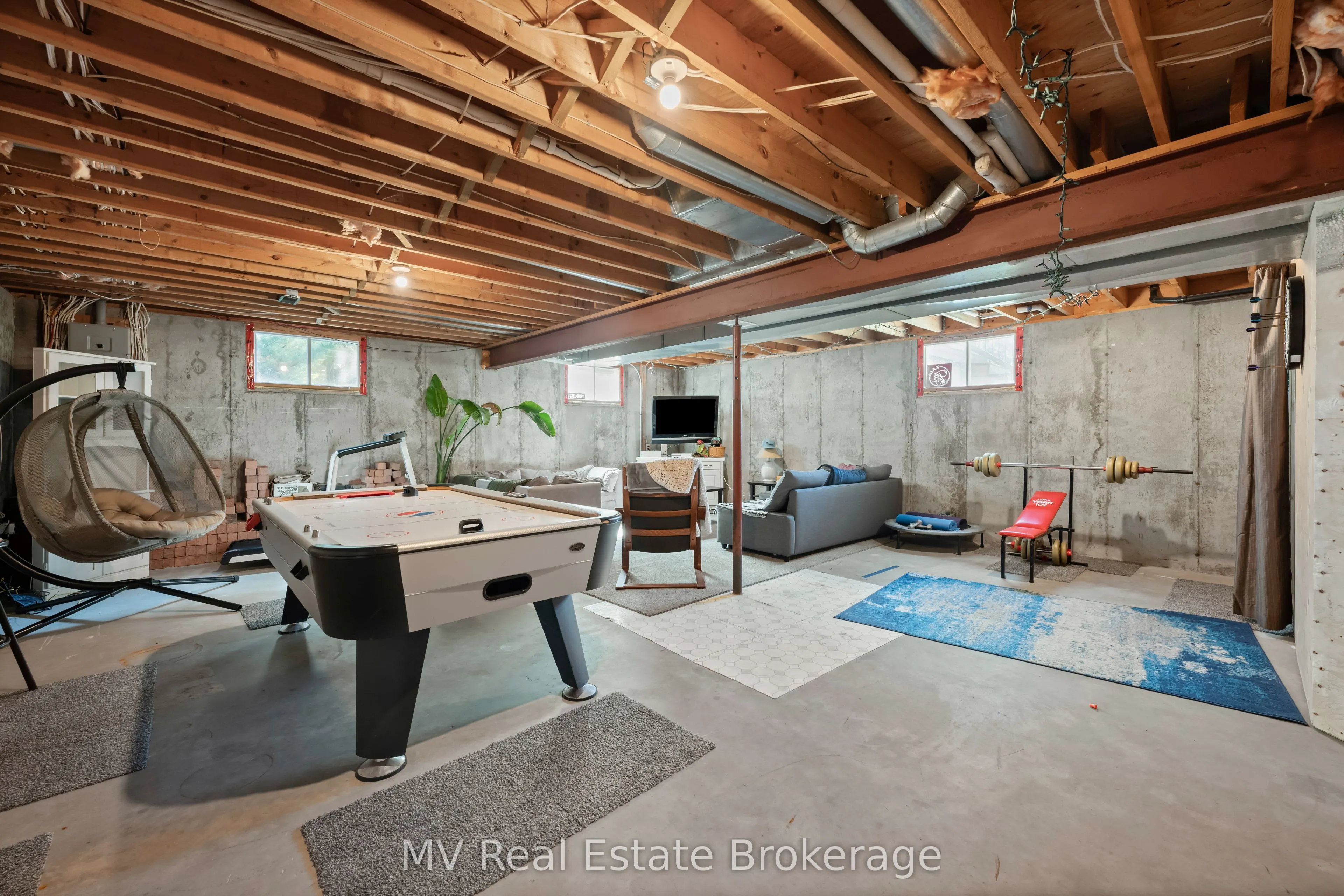 4 Sargent Boulevard